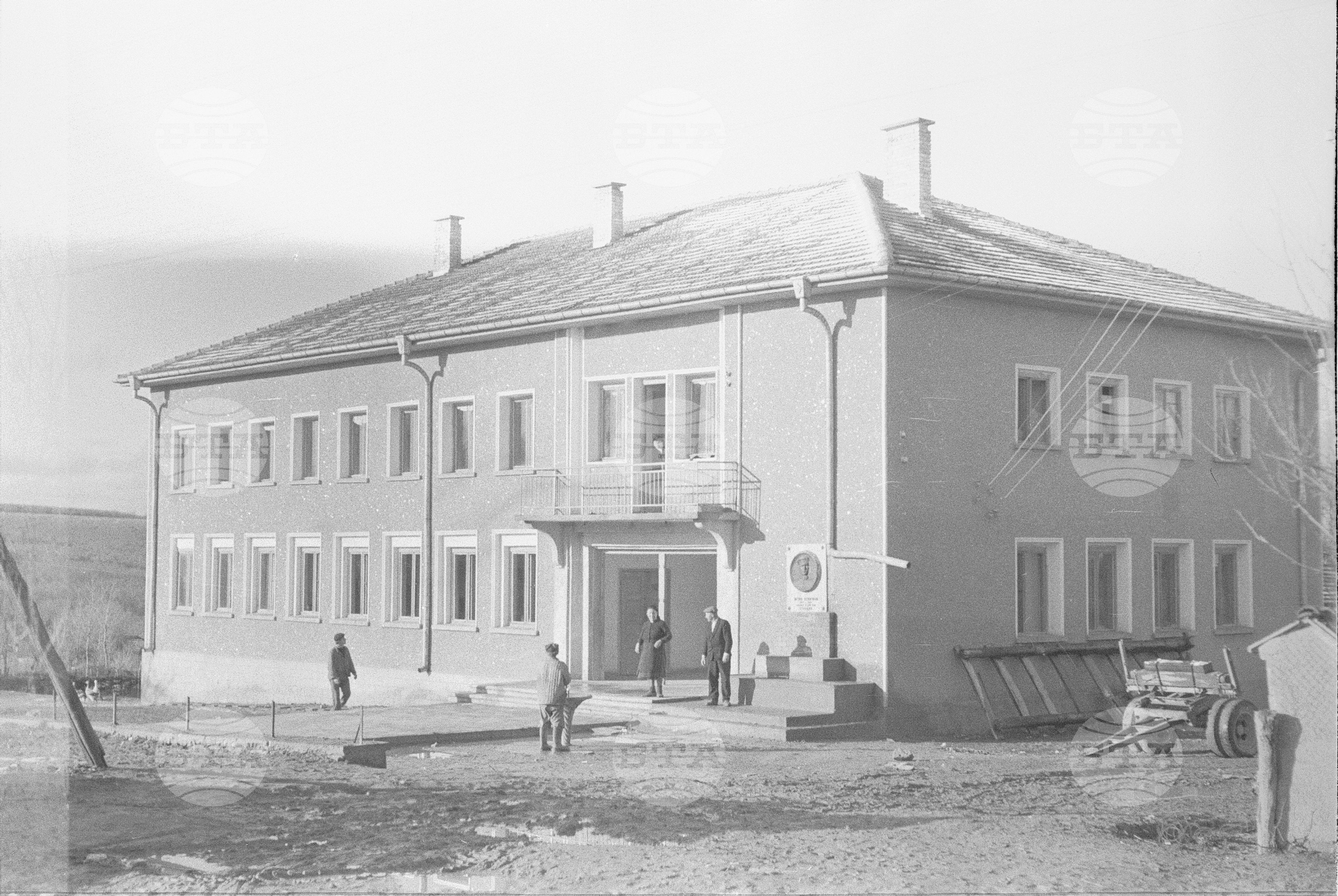 Из Търговишки окръг - 1966 година