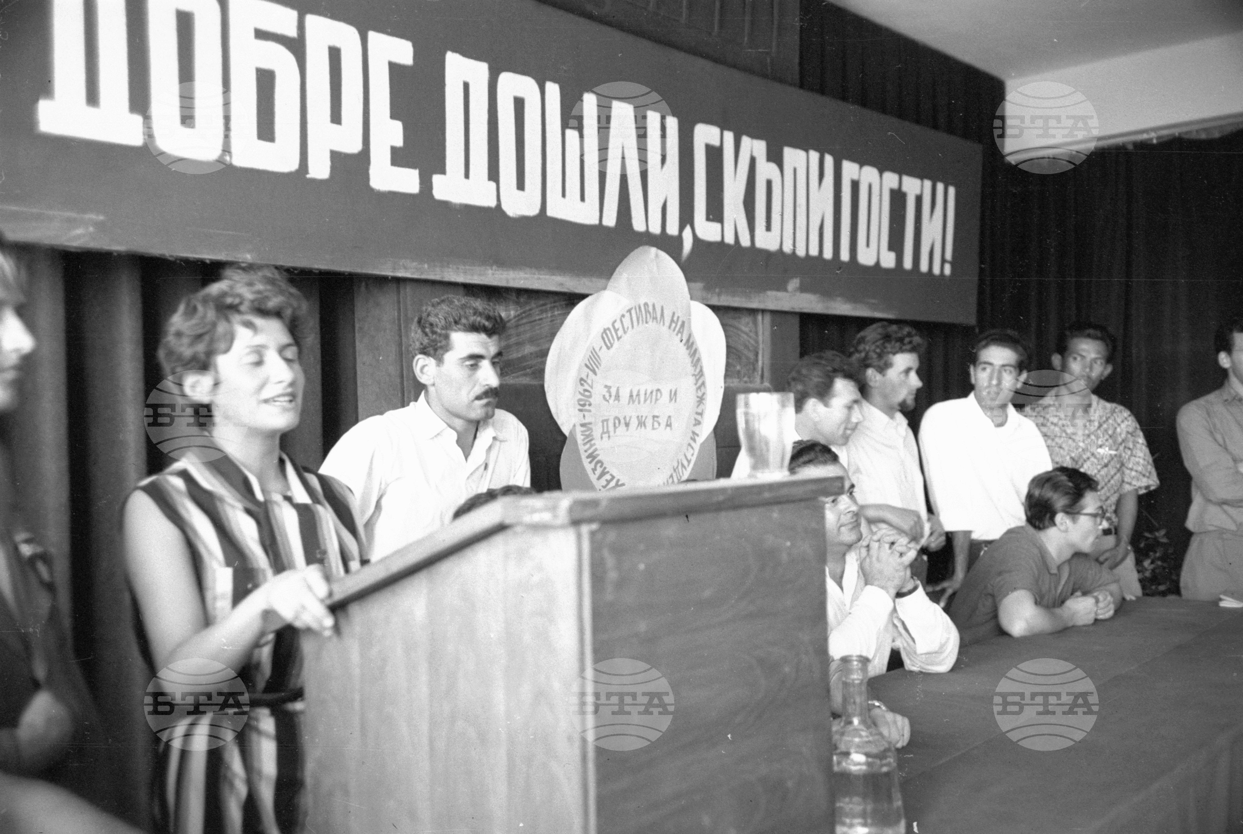 Фестивалци гостуваха в Силнотоковия завод "Васил Коларов" София