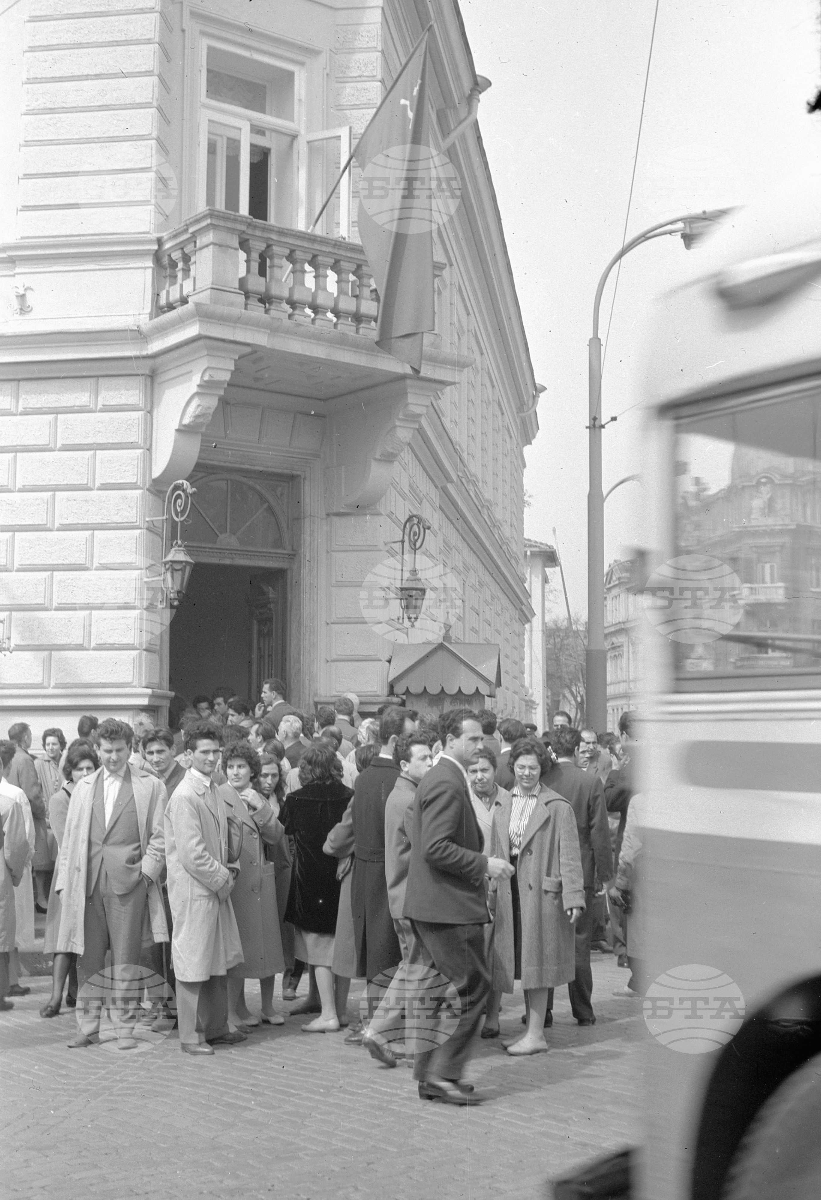 Полетът на първия съветски човек в космоса