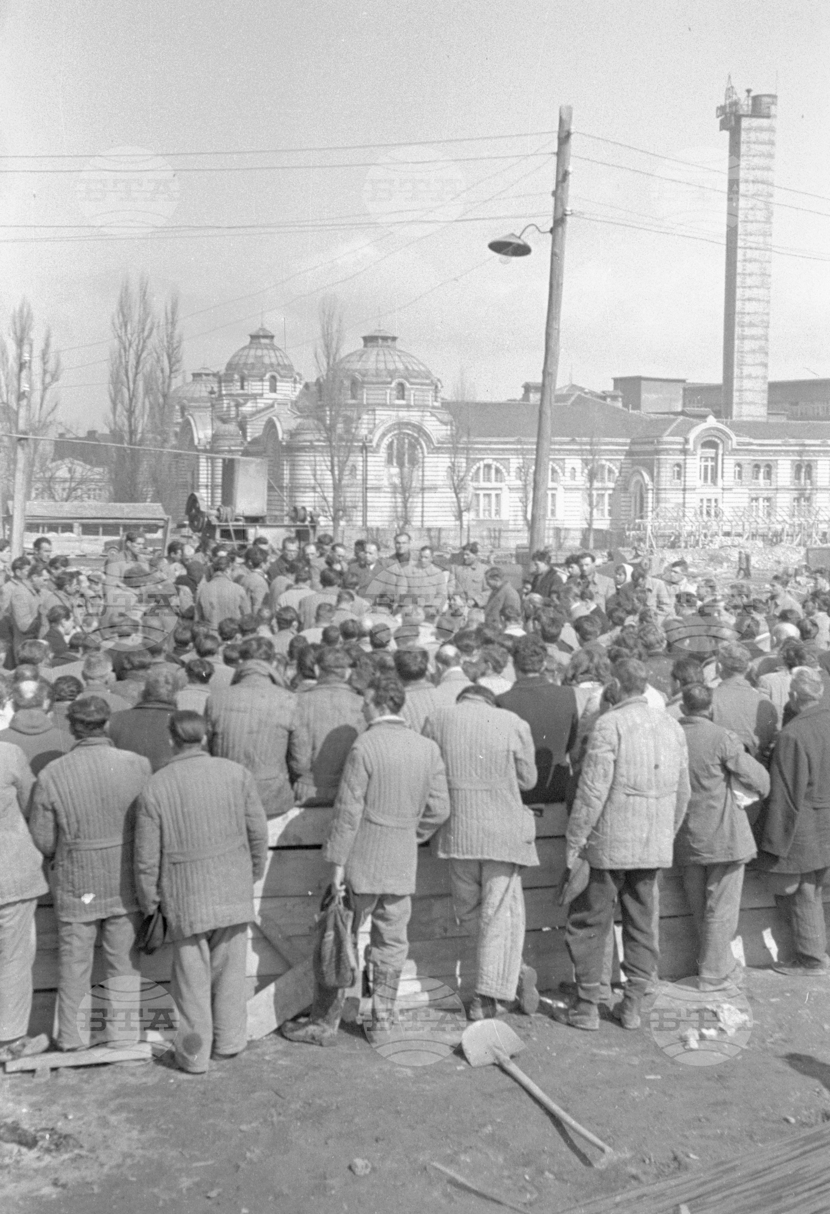 Траурен митинг по случай смъртта на Йосиф Висарионович Сталин