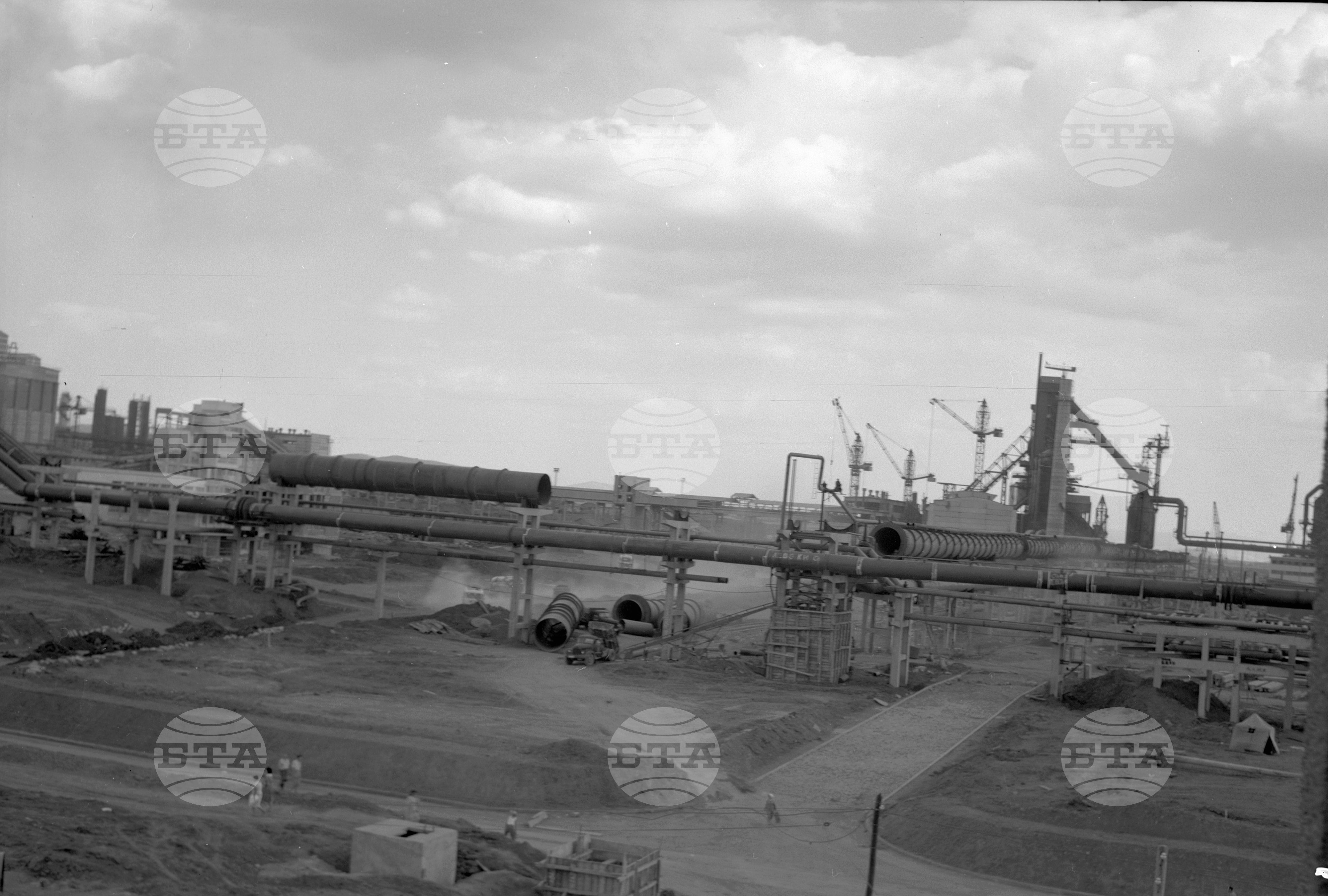 Предпускови дни на Кремиковския металургичен комбинат