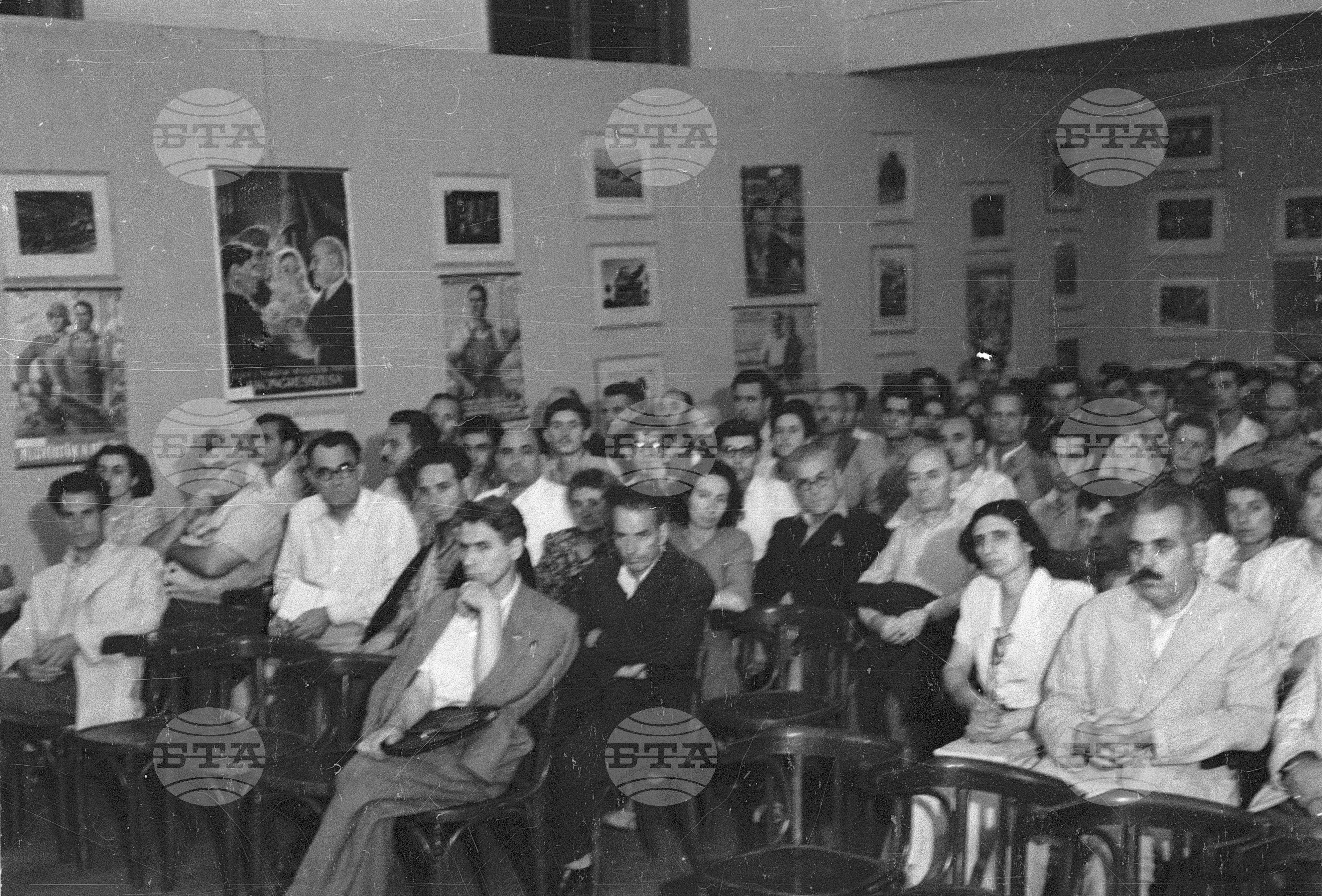 Обсъждане на унгарския плакат, 1951