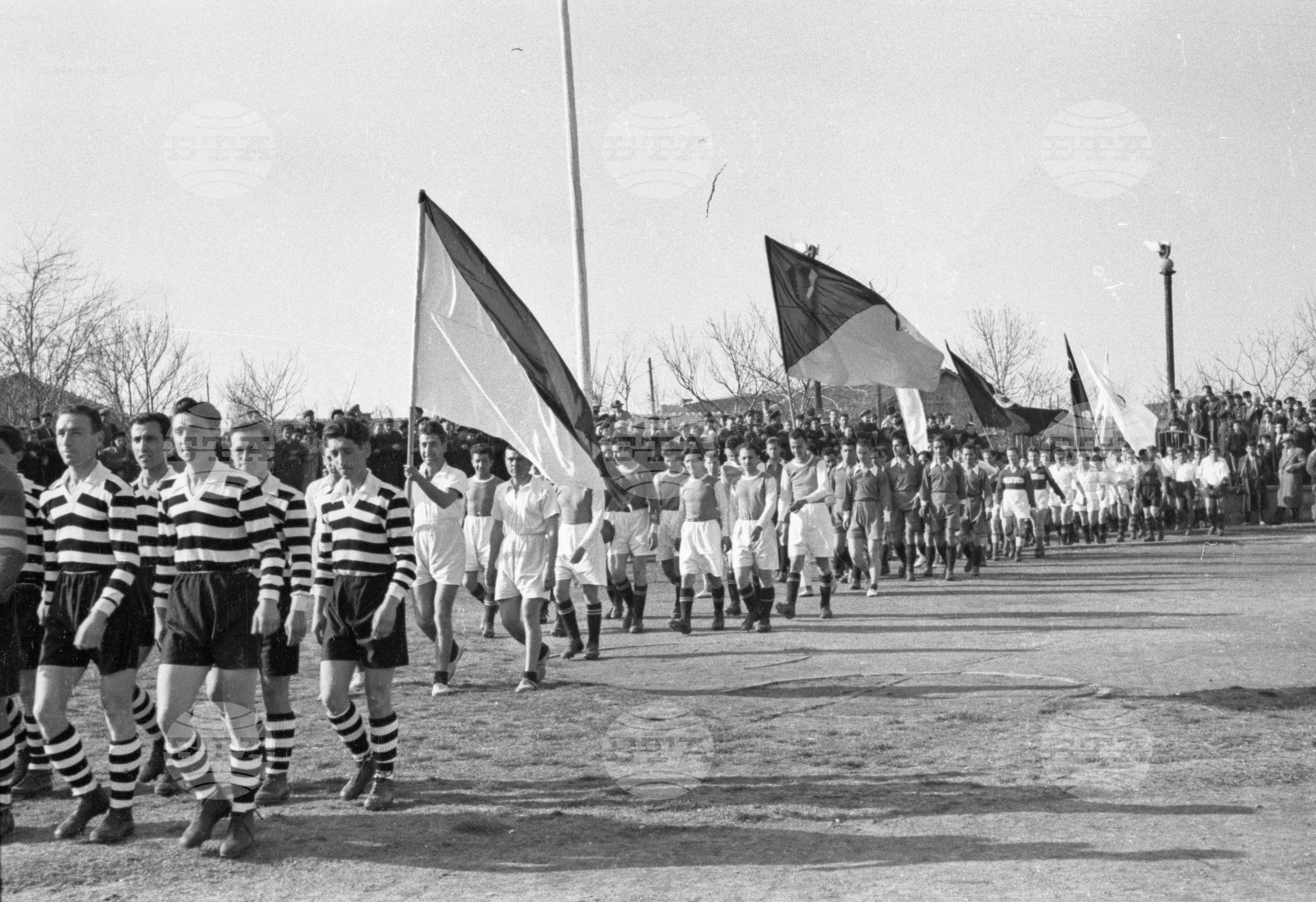 Откриване на футболния сезон за 1951 година