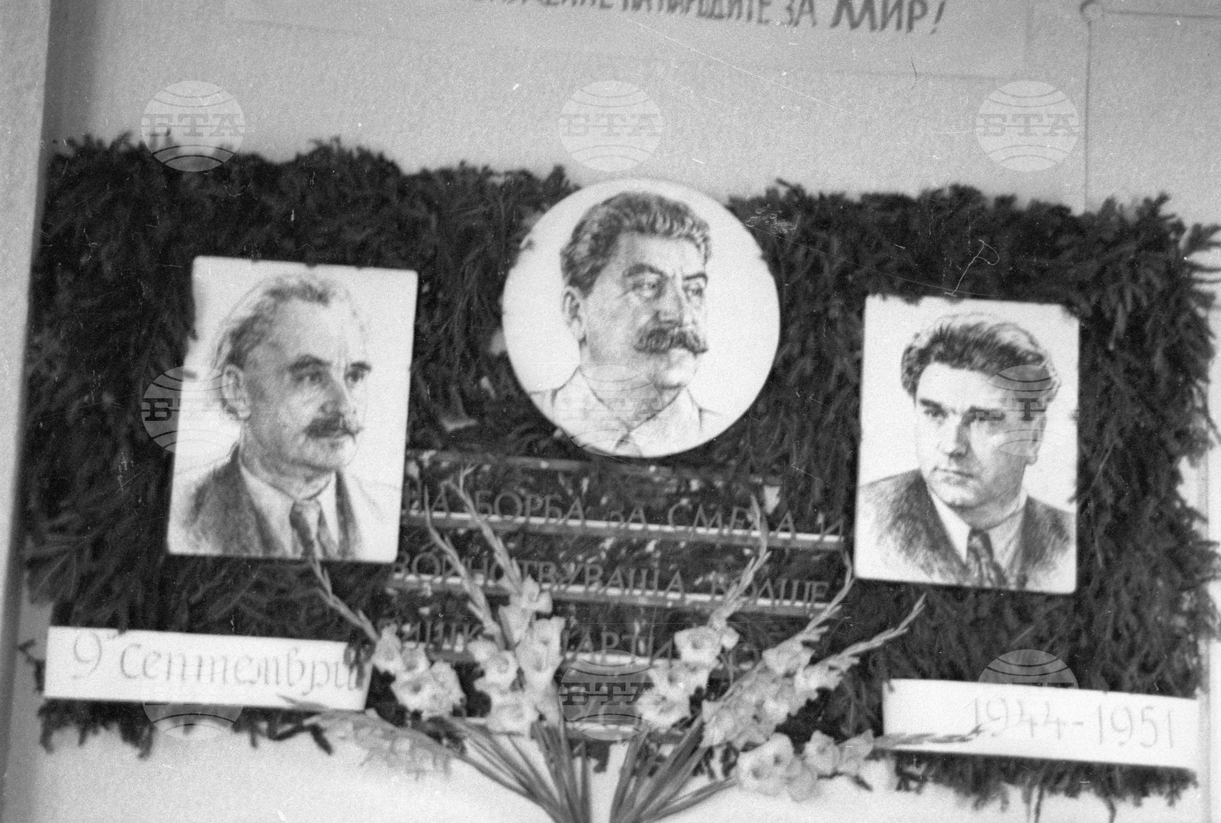 Дом на народната войска, 1951