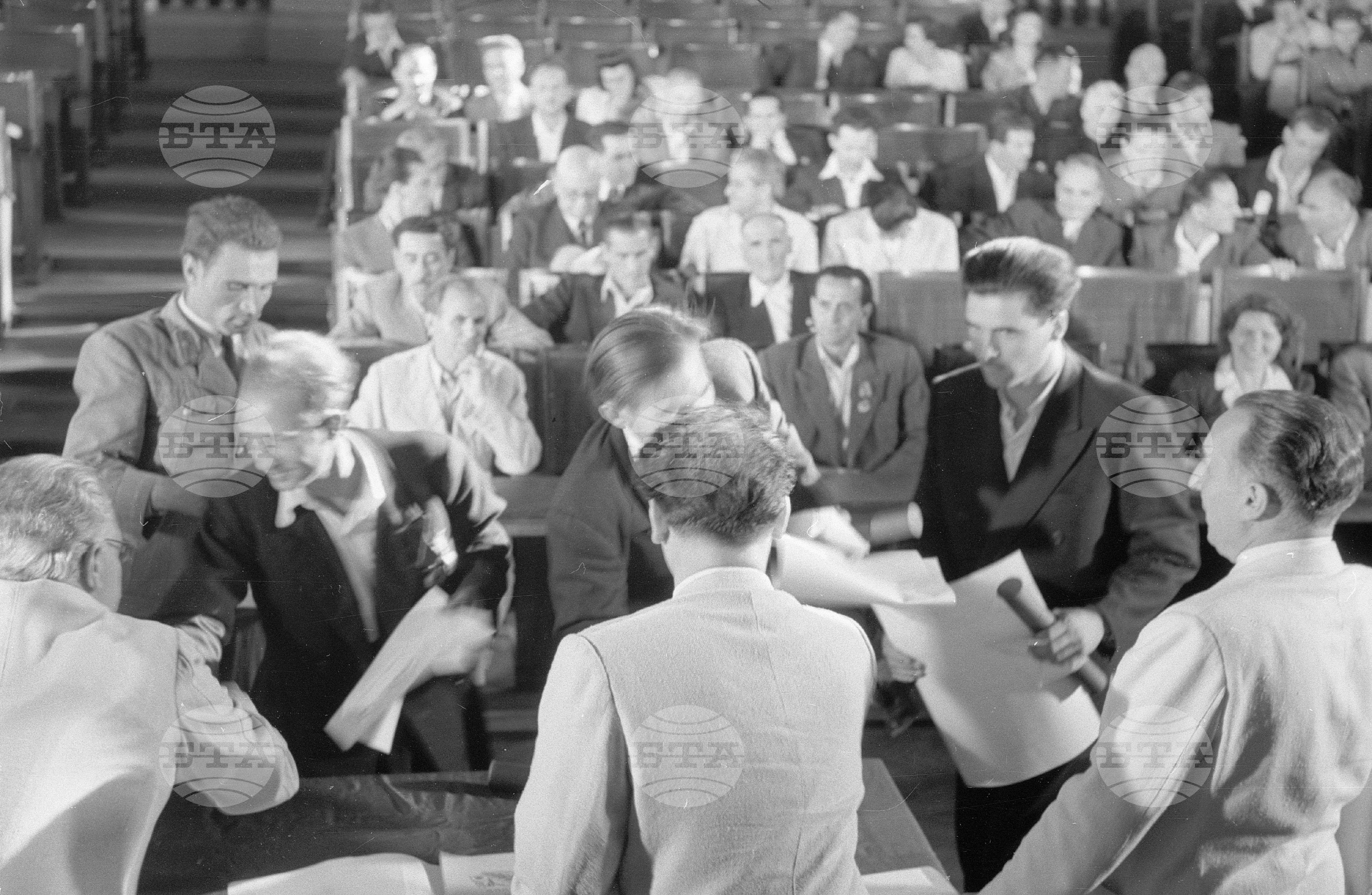 Връчване на Димитровски награди на лауреатите за 1951 година