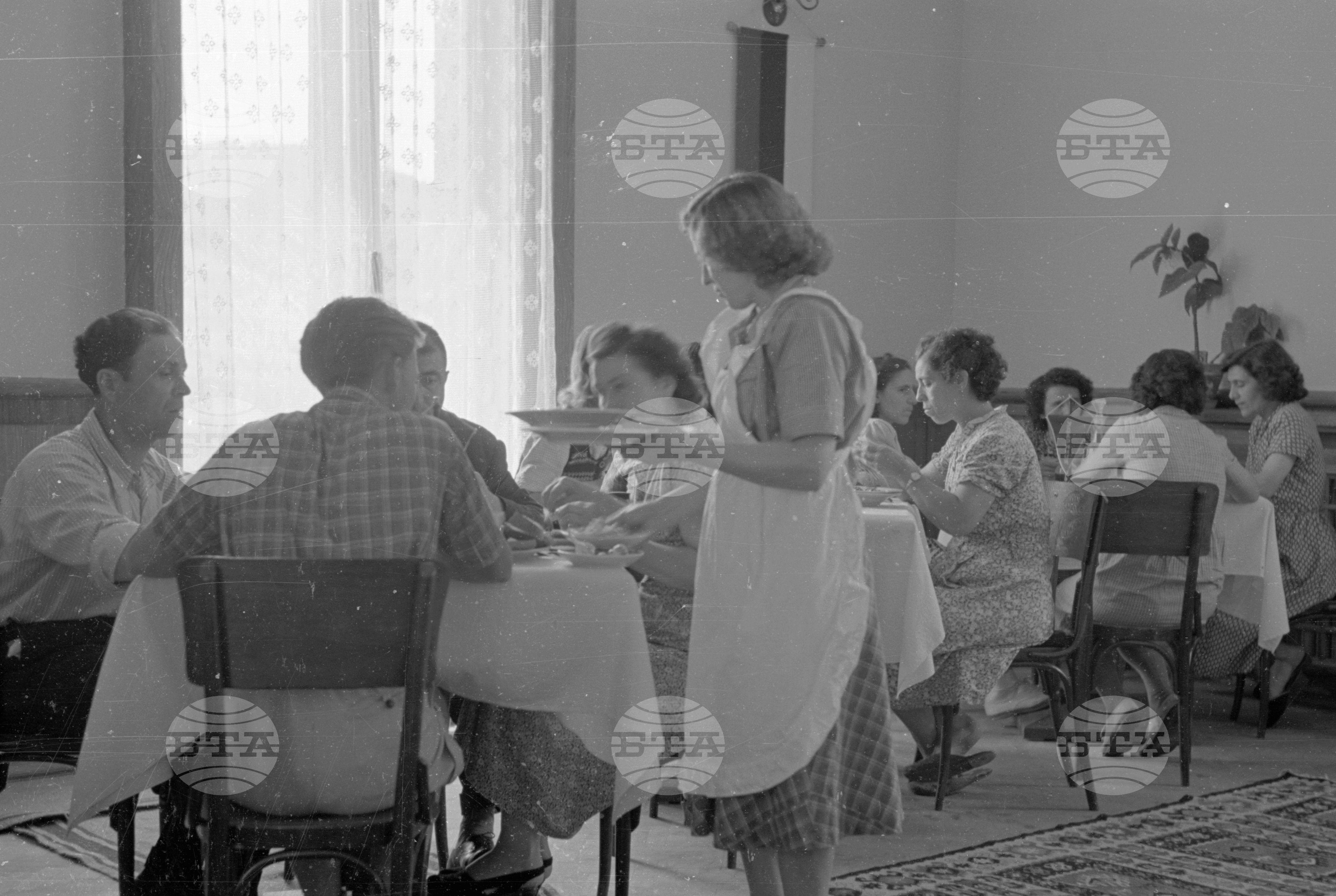 Почивна станция "Двореца" във Велинград - 1952 година, част 2