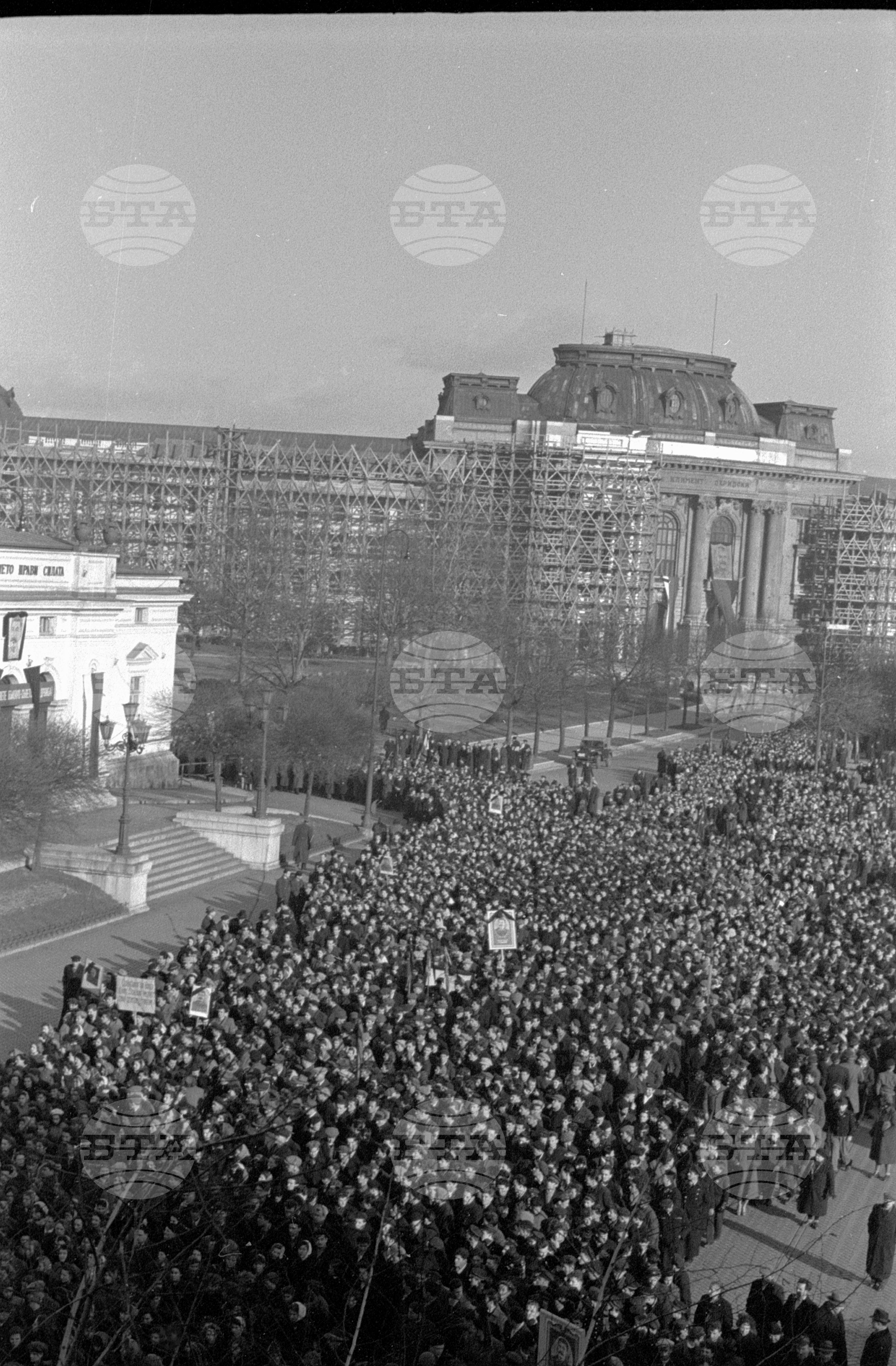 Траурен митинг по случай смъртта на Йосиф Висарионович Сталин
