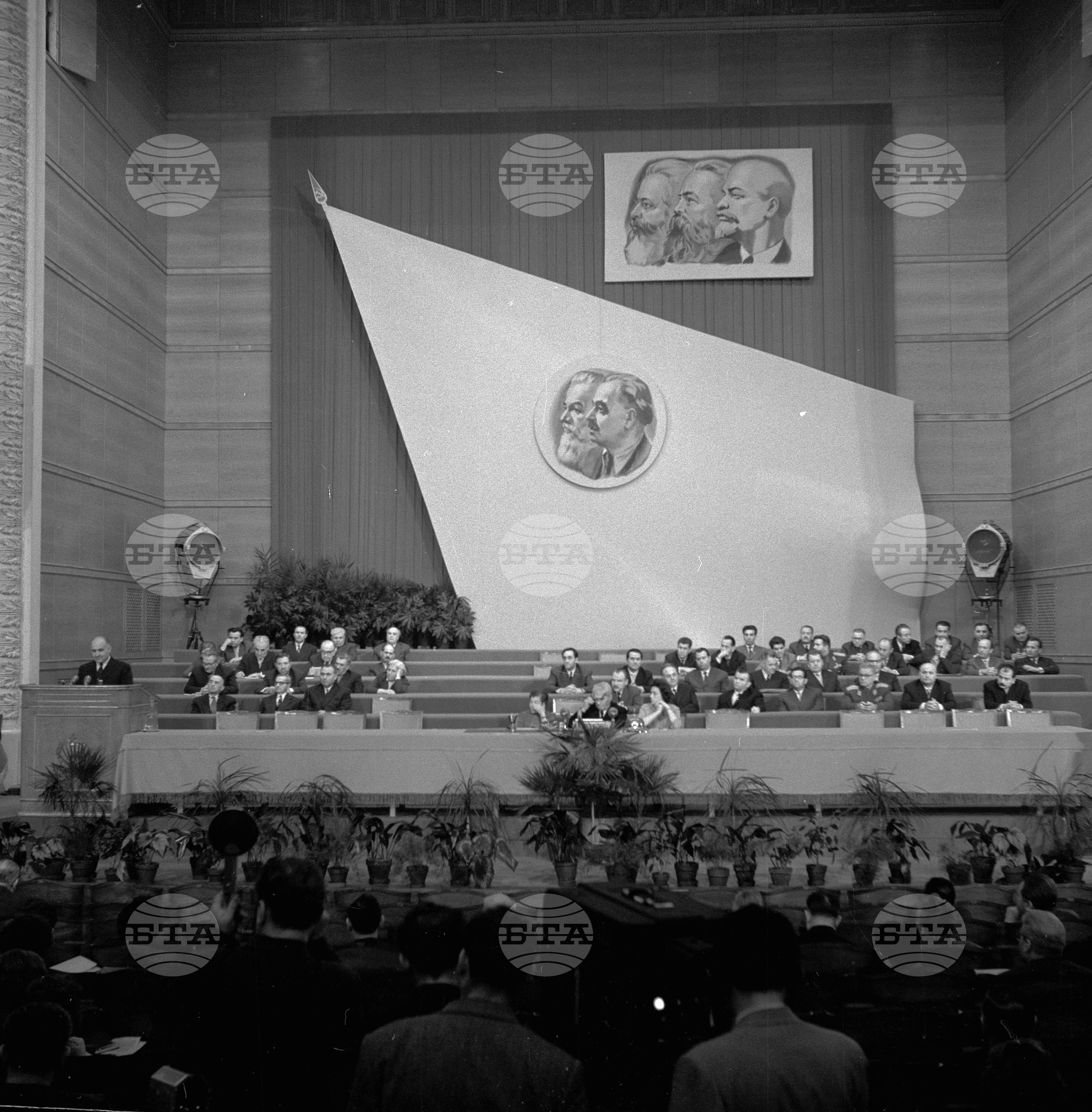 Втората редовна сесия на Народното събрание - 1962 година