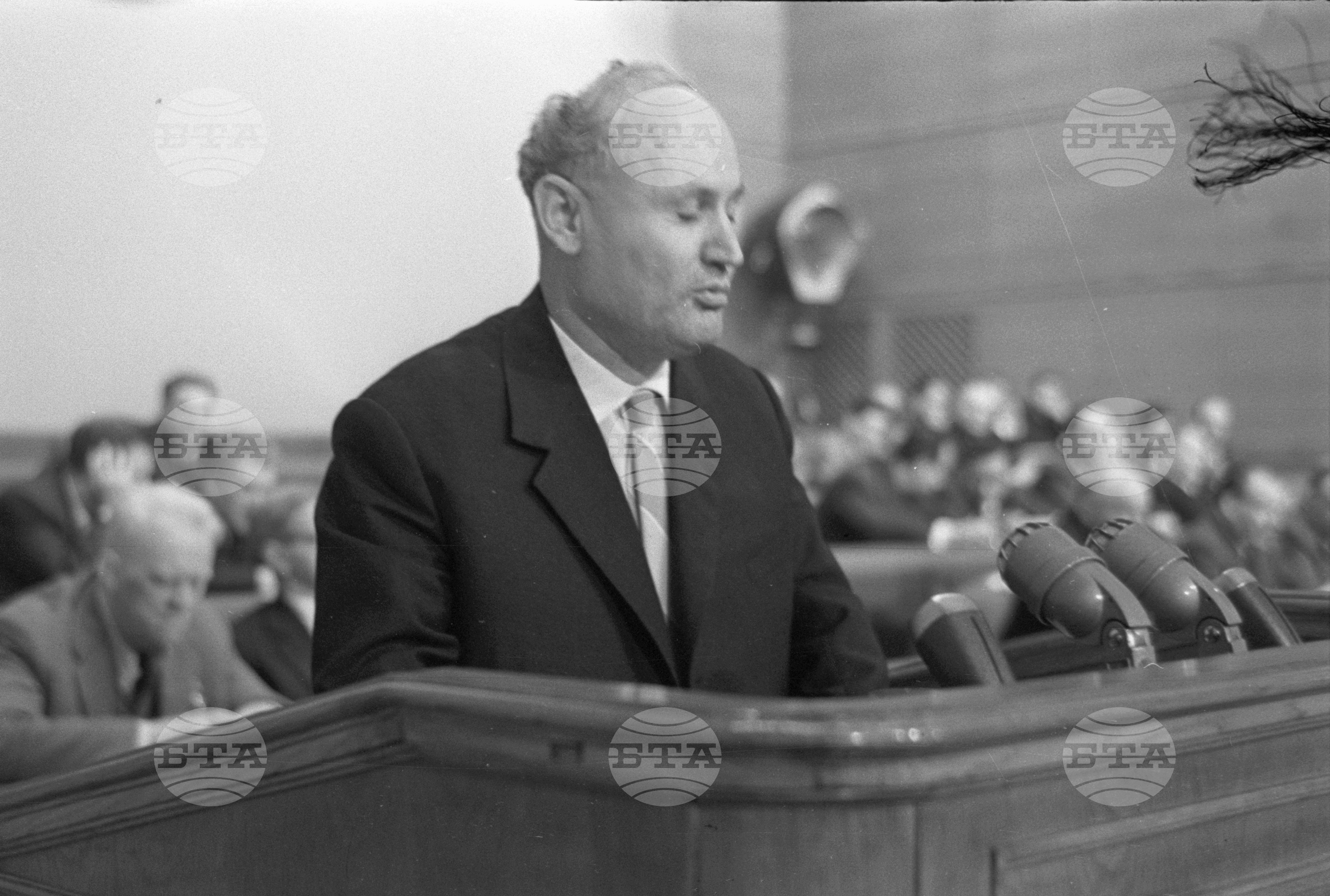 Втората редовна сесия на Народното събрание - 1962 година
