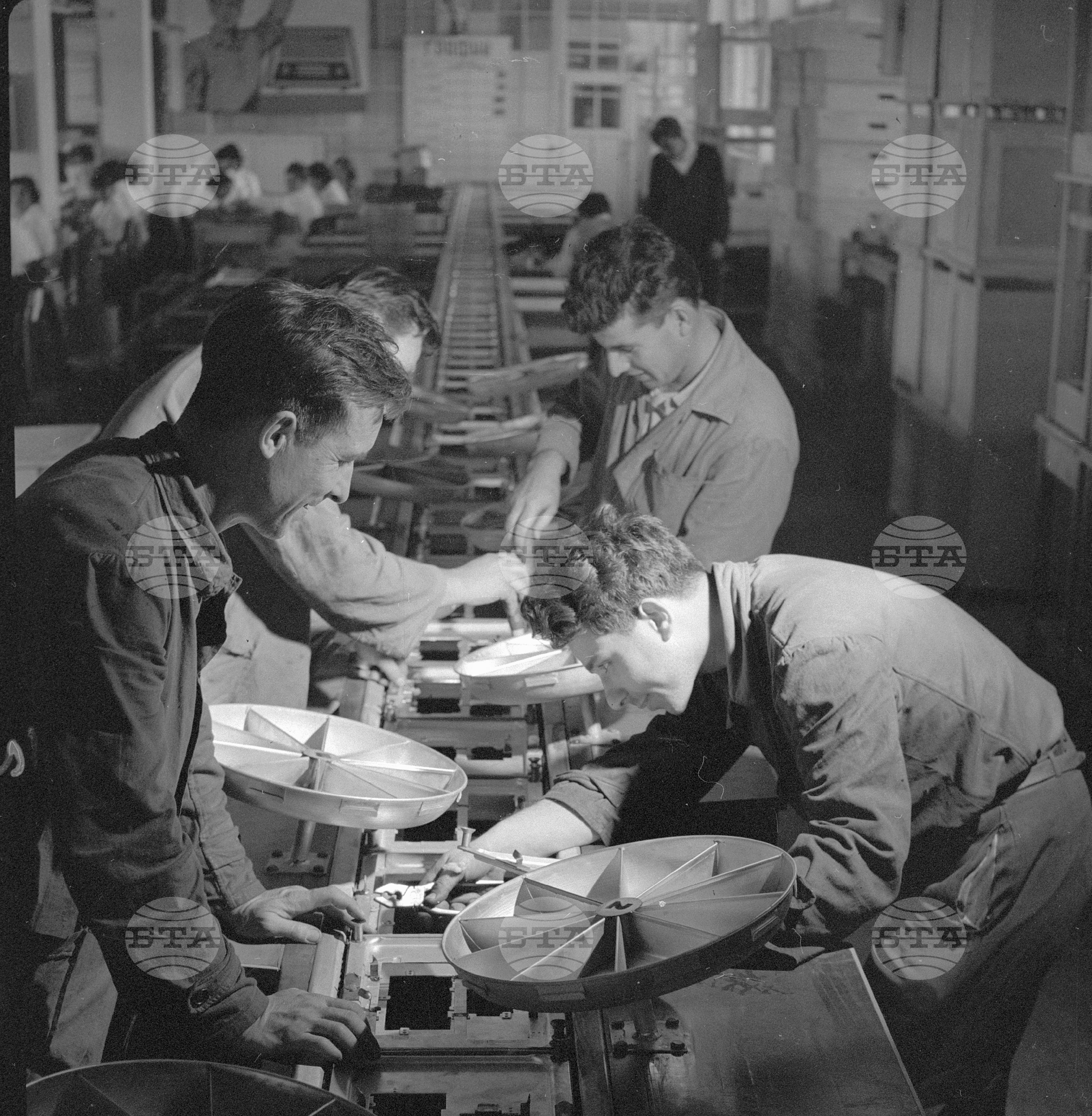 Слаботоков завод - София 1962 година
