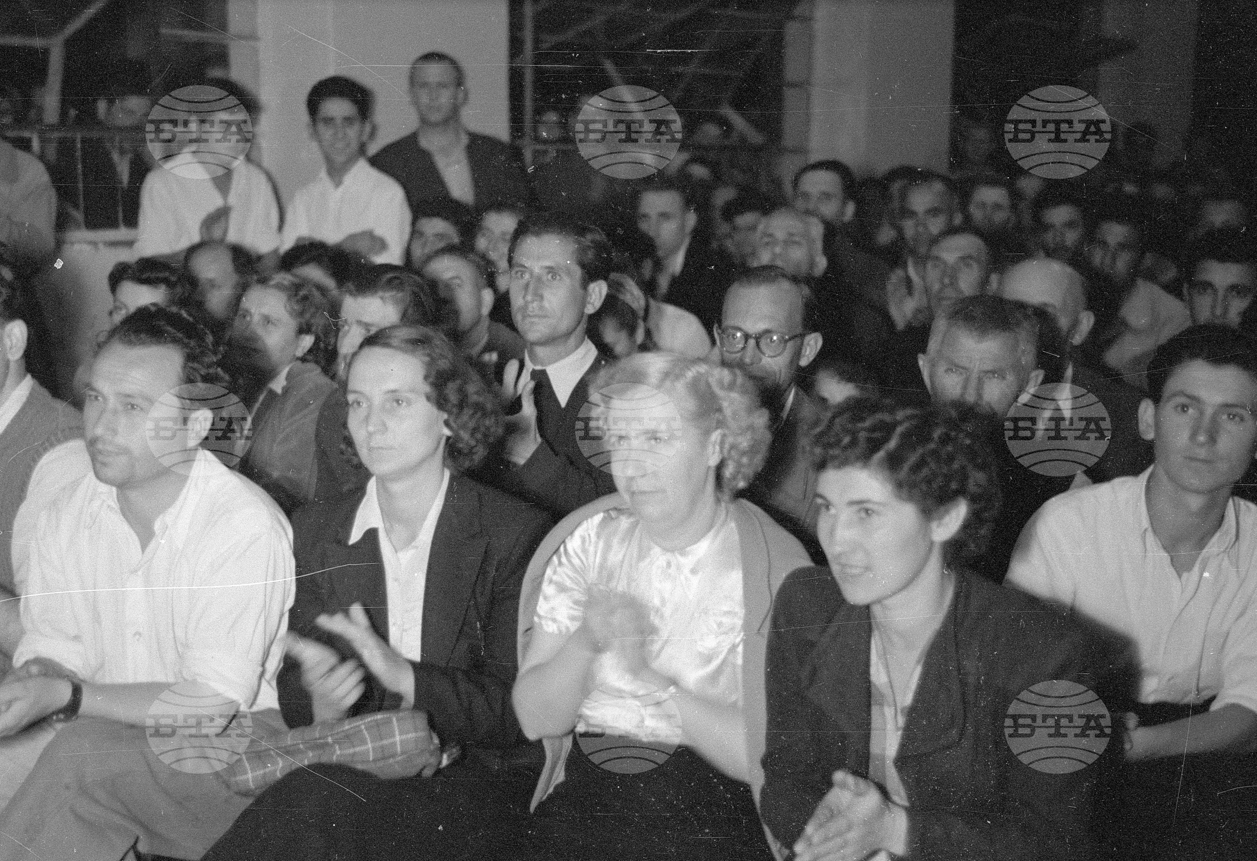 Поемане шествието на ДМЗ "Ленин" от БТА