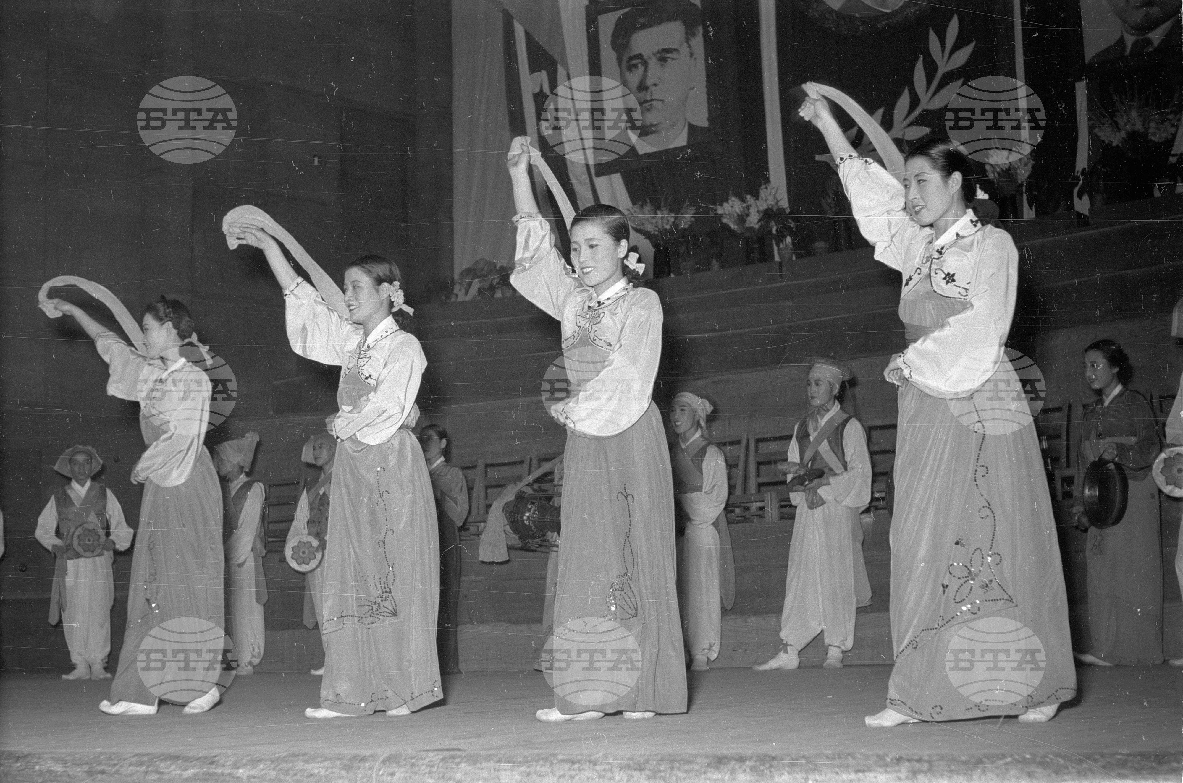 Ансамбъл за песни и танци при Корейската народна армия в България - 1953 година
