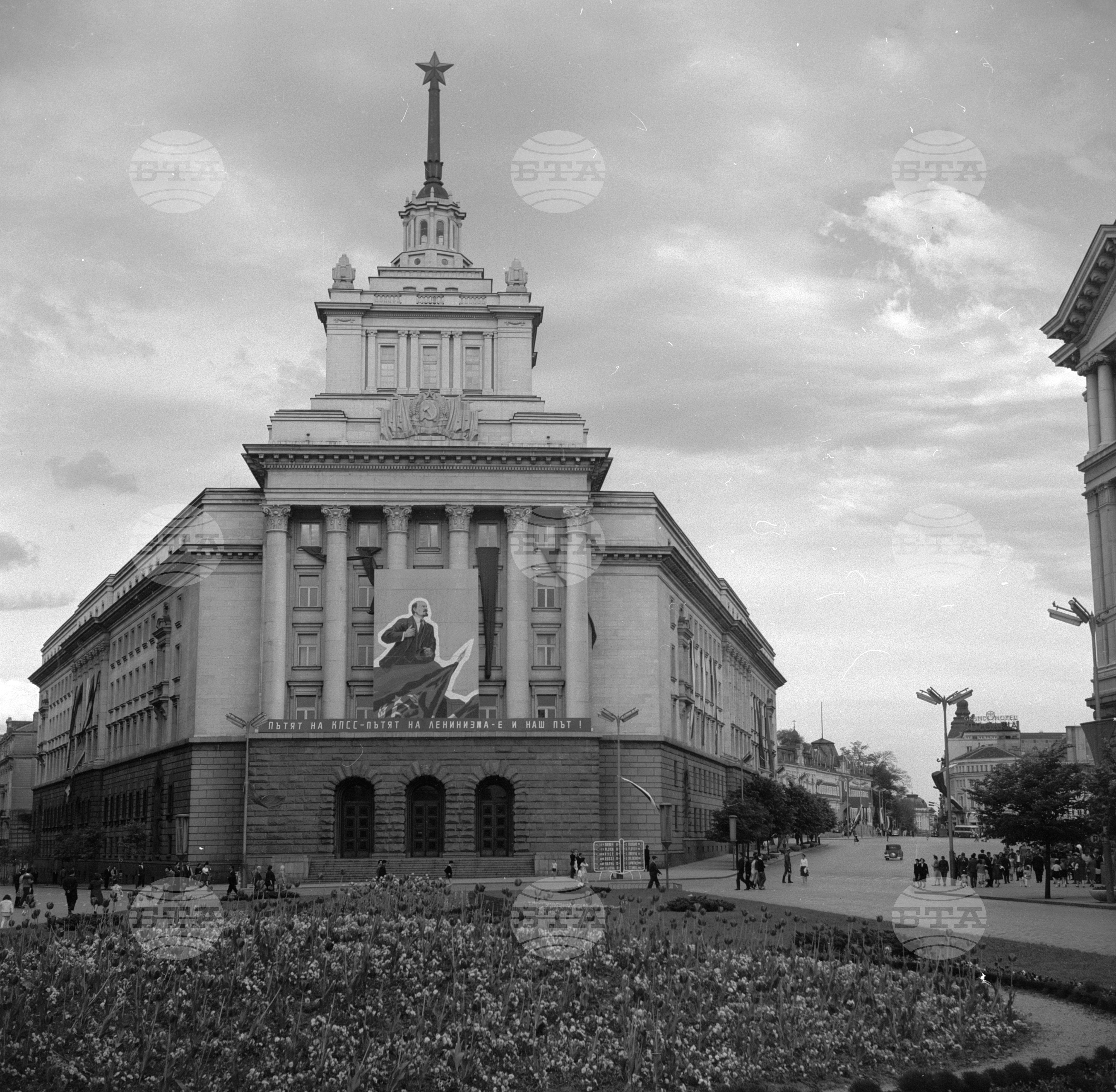 София се готви за посрещането на Съветската партийно правителствена делегация