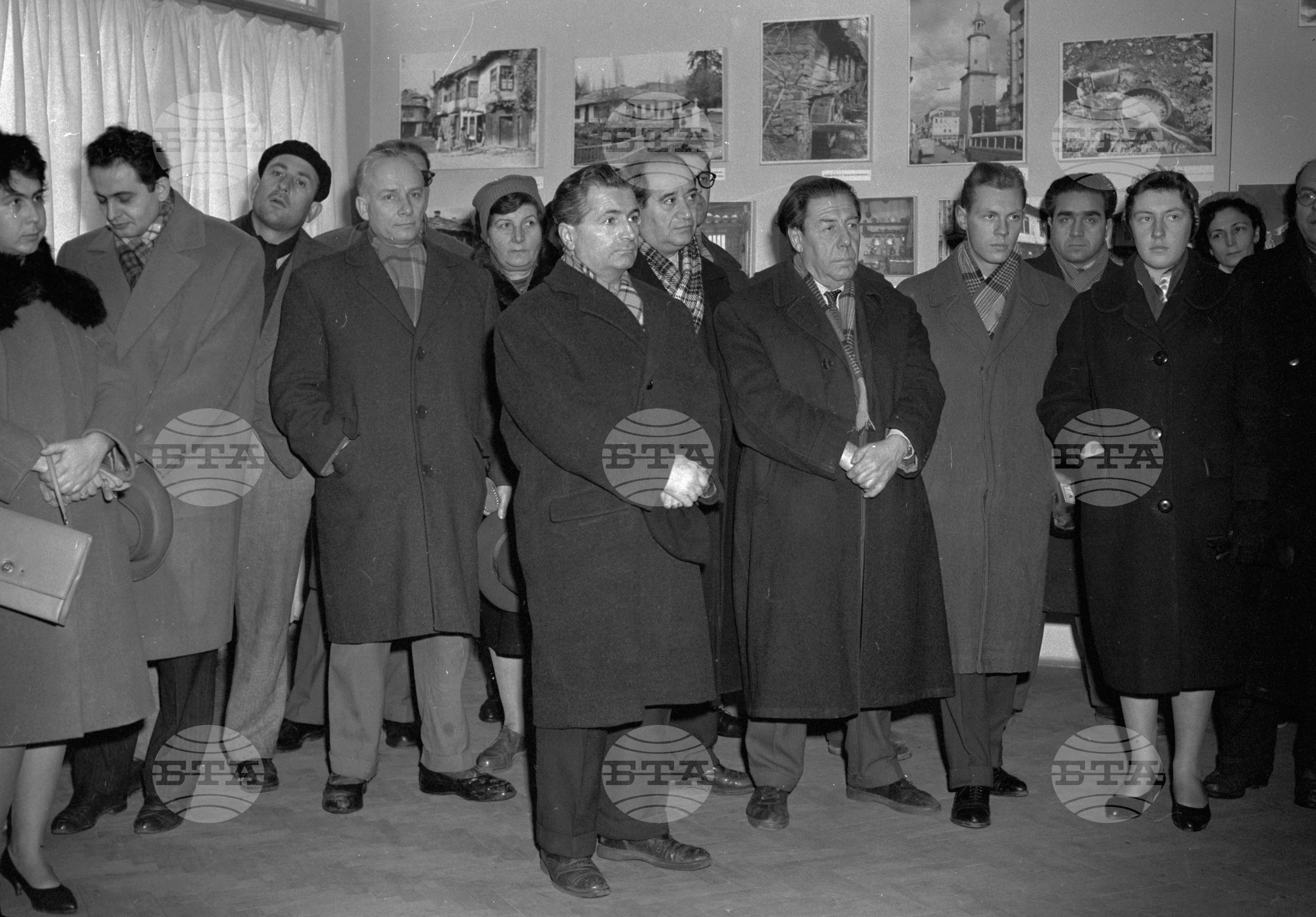 Откриване на юбилейна изложба на художника и фотограф Симеон Ненов част 2