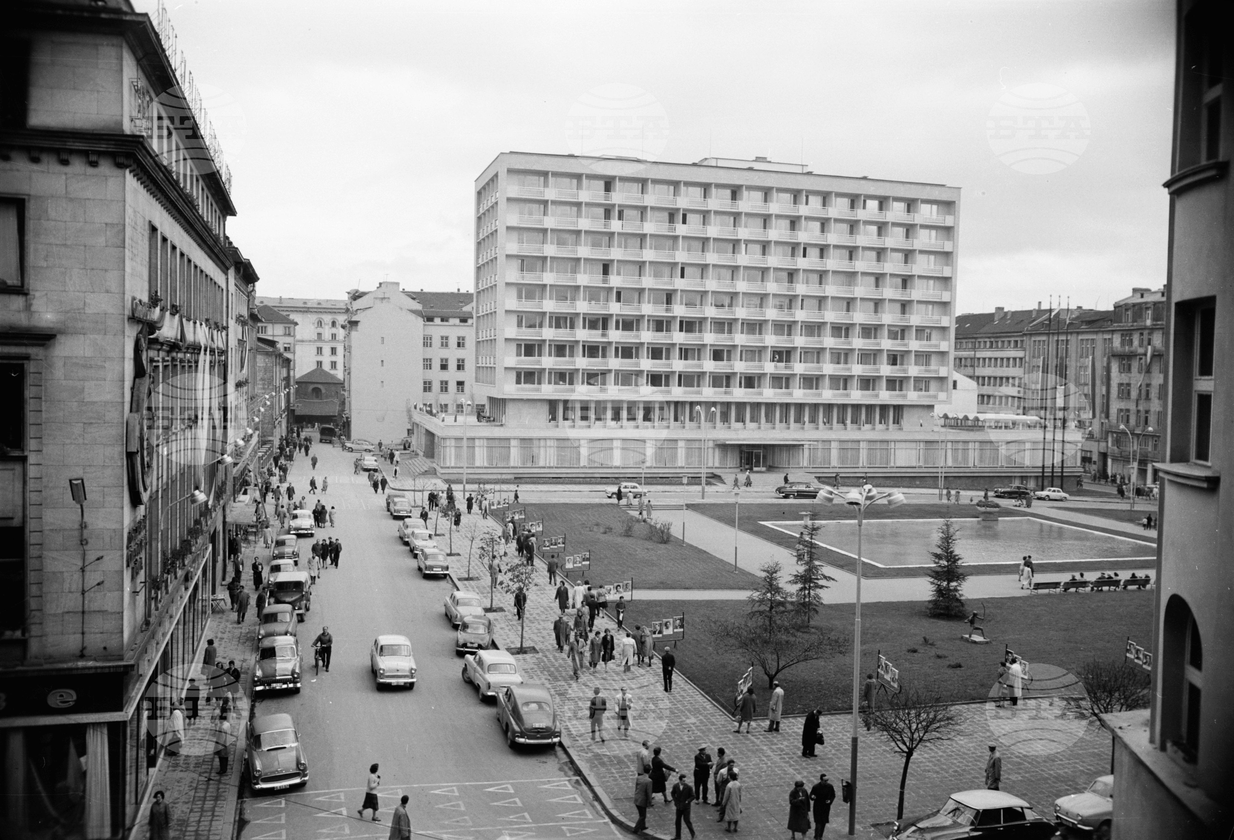 Новият хотел "Рила" в столицата 1962 година