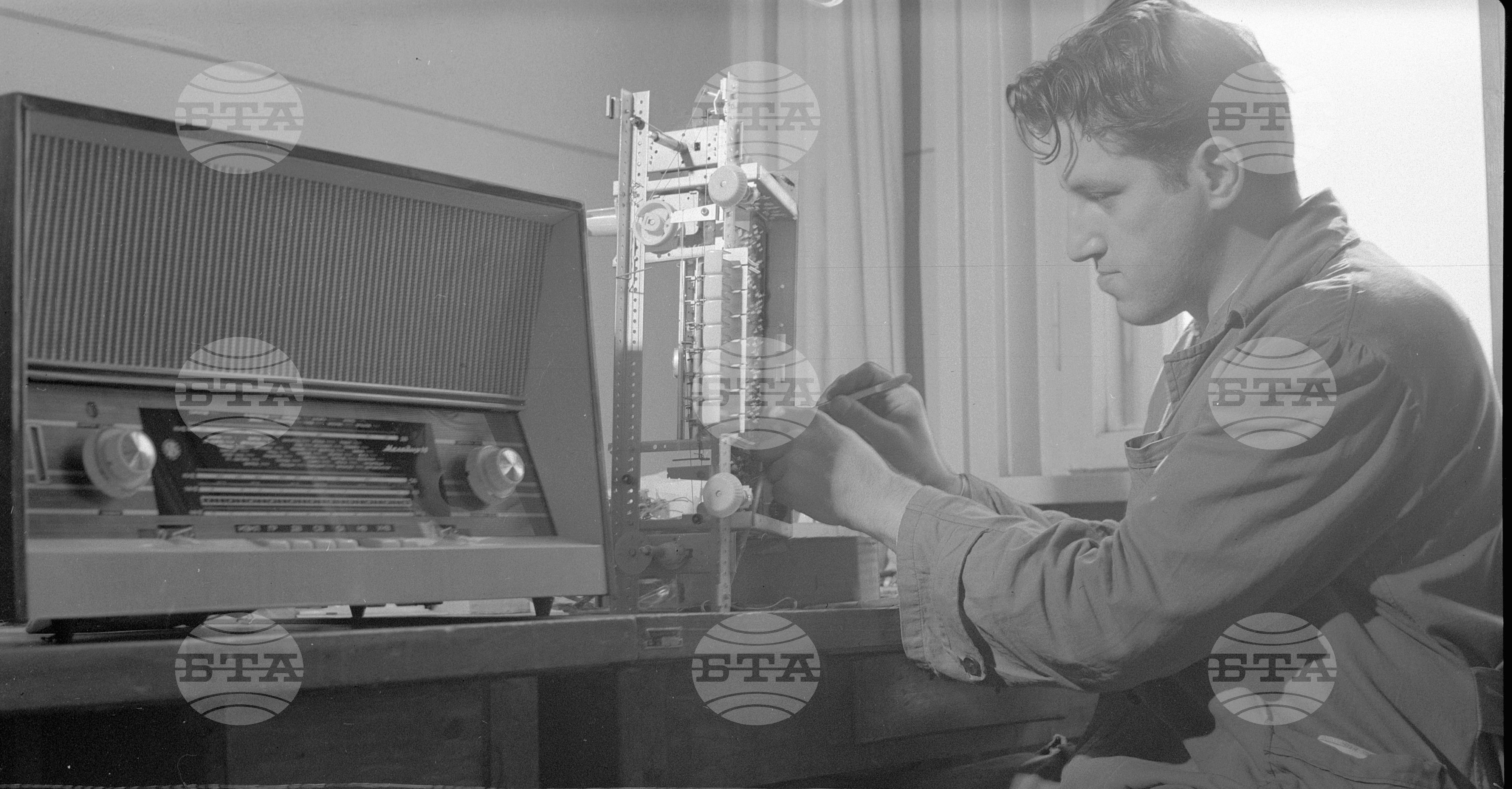 Слаботоков завод - София 1962 година