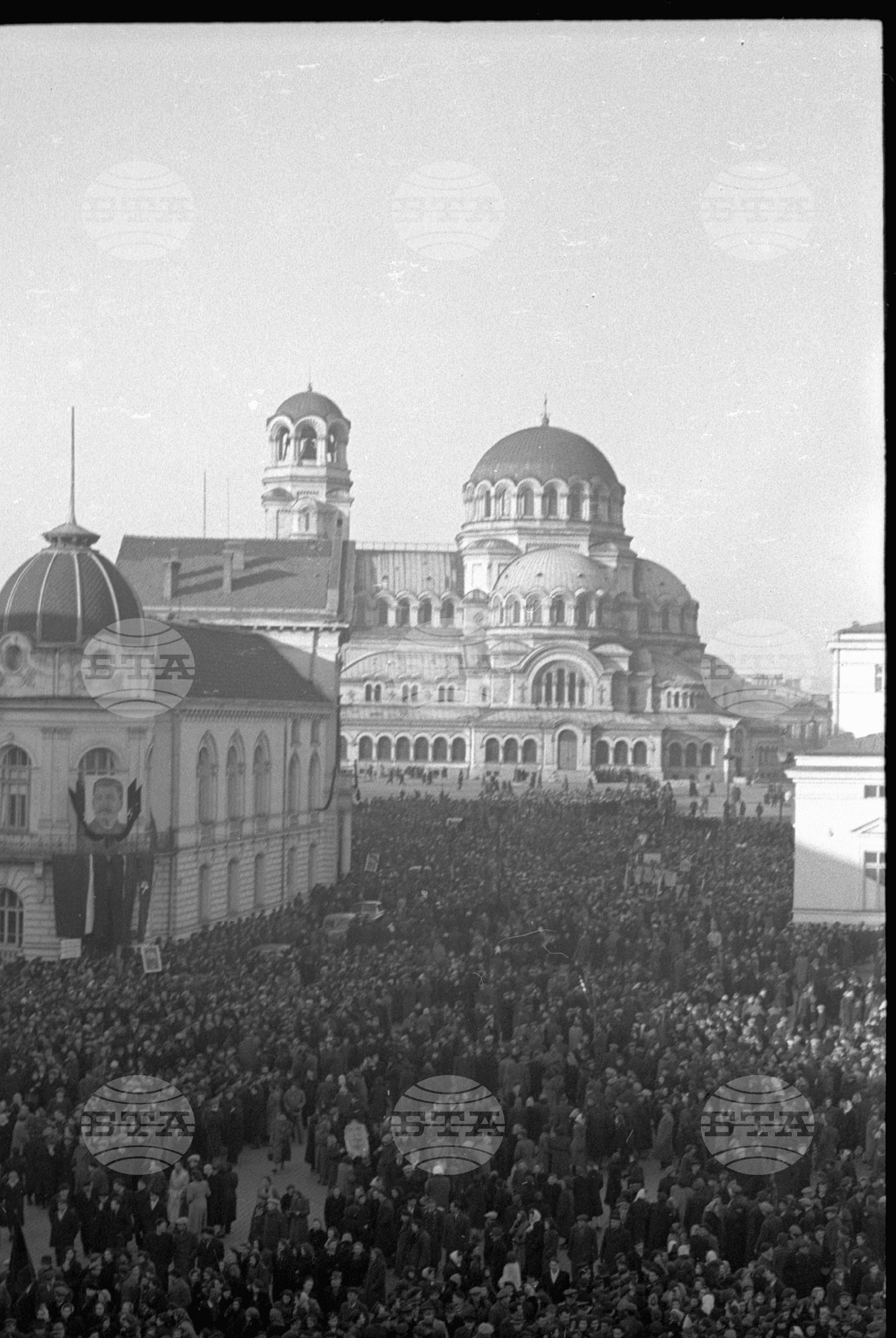 Траурен митинг по случай смъртта на Йосиф Висарионович Сталин
