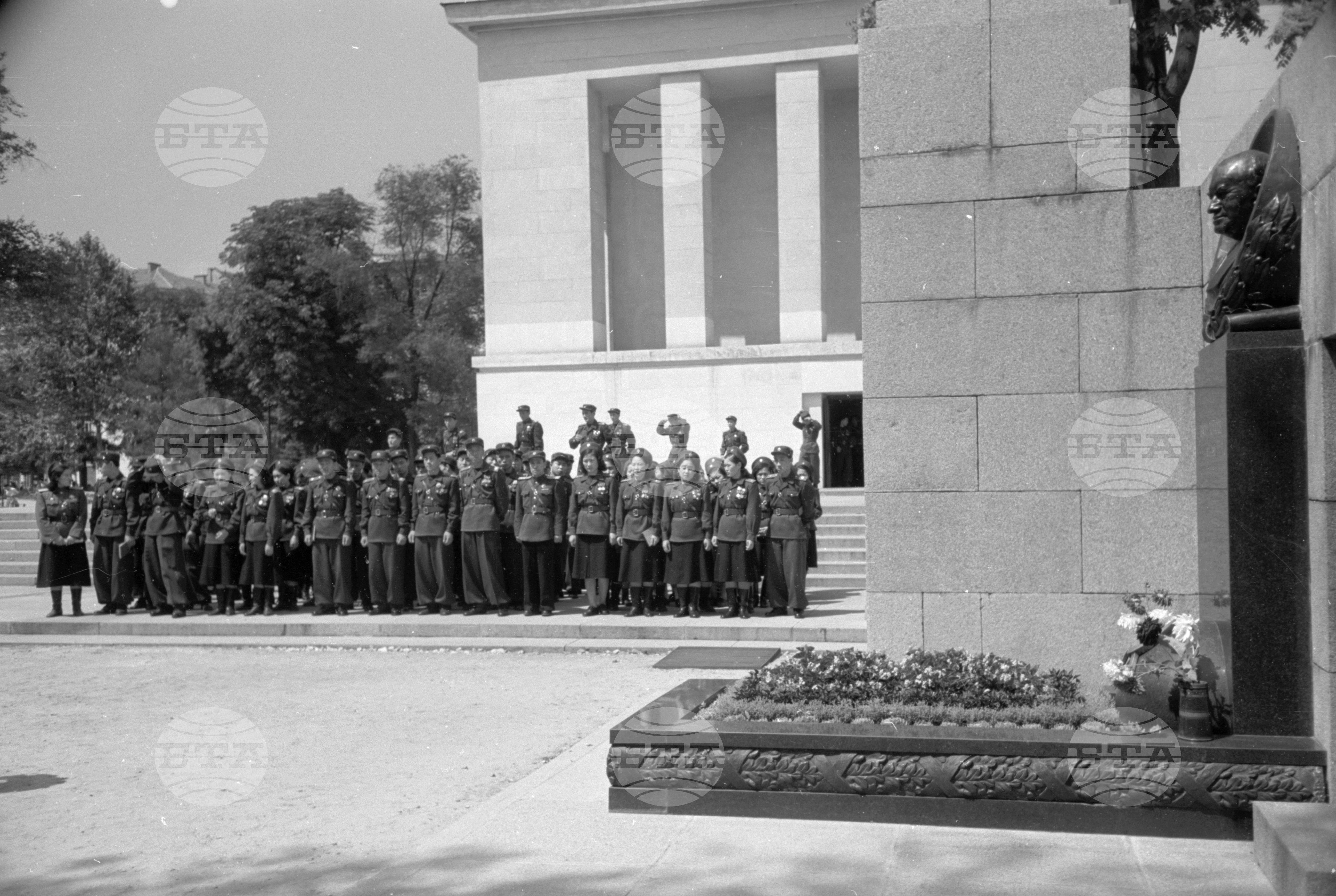 Ансамбъл за песни и танци при Корейската народна армия в България - 1953 година