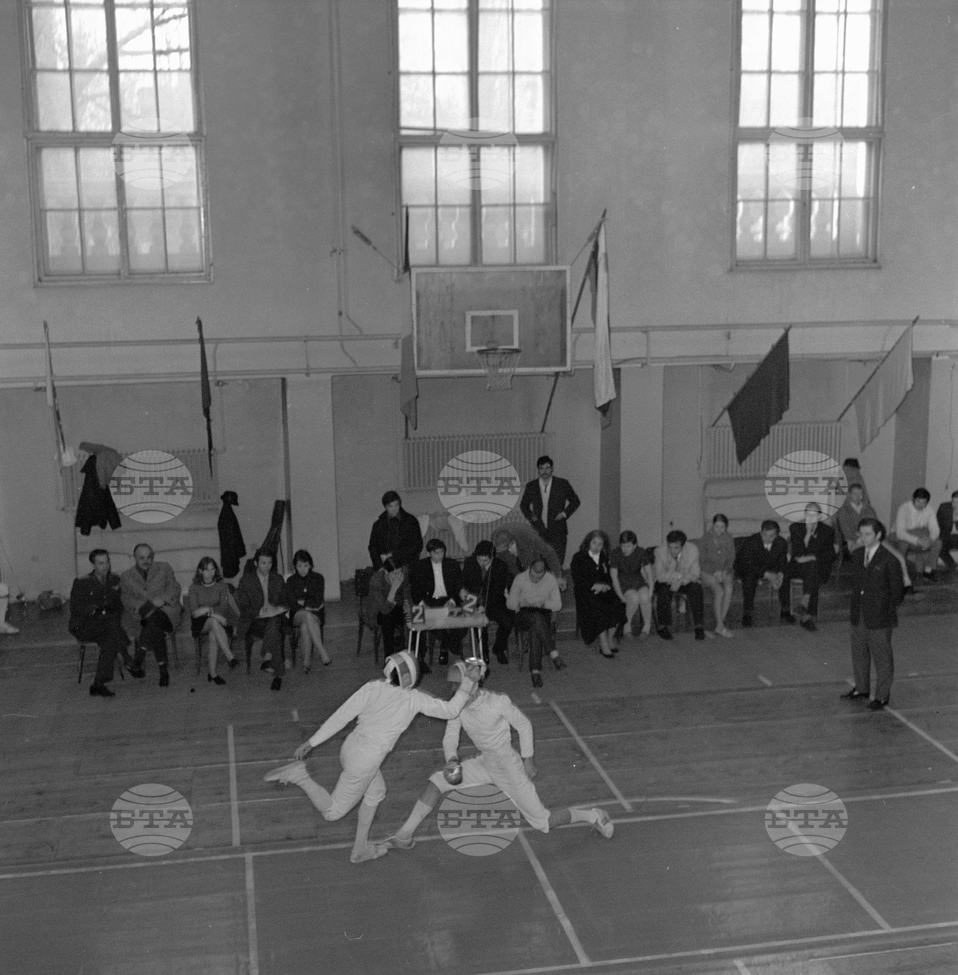 Международна среща по фехтовка между България и Румъния