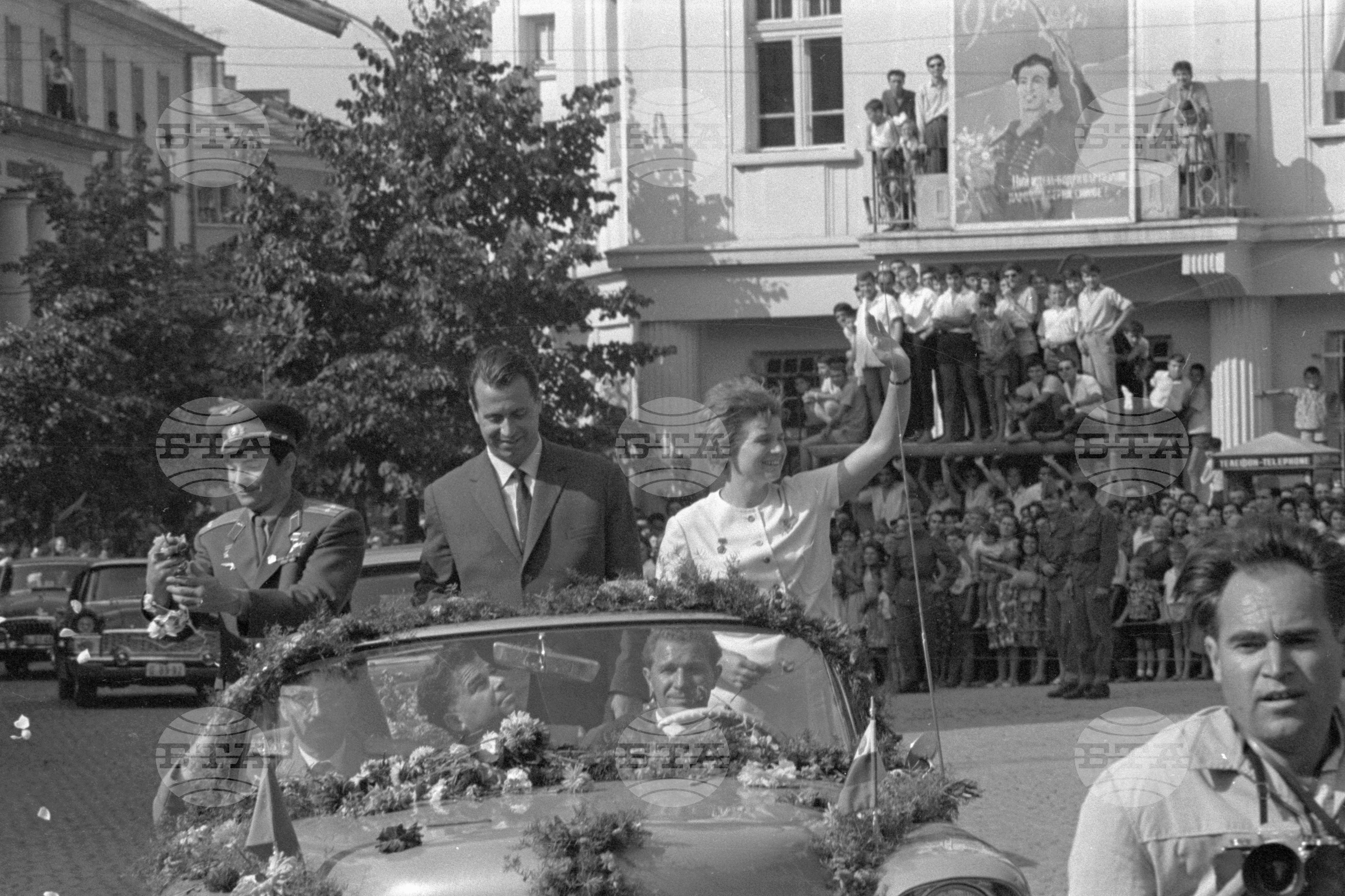 Пребиваване на съветските космонавти Валентина Терешкова и Валерии Биковски у нас - част 7