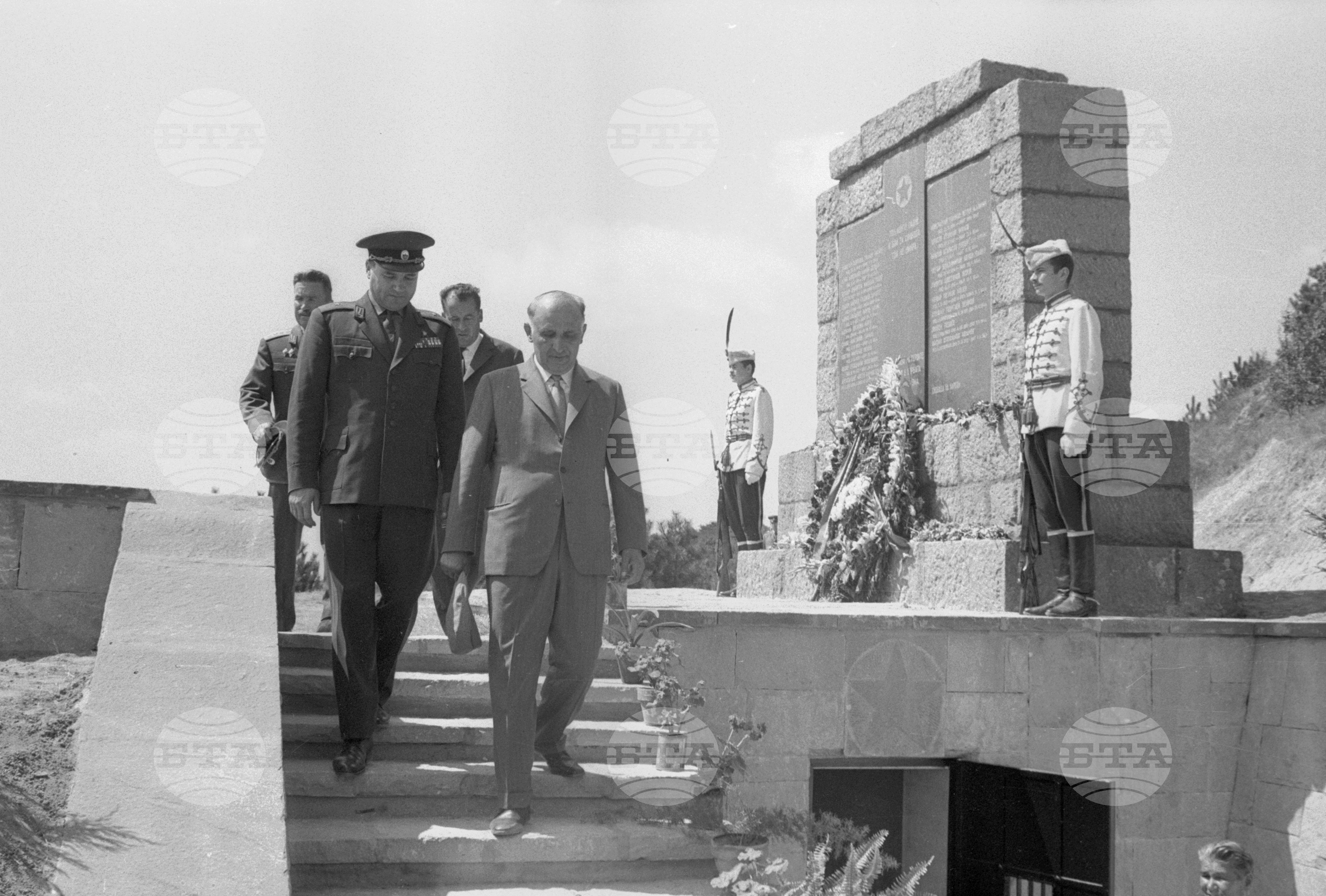 Откриване на паметник на загиналите партизани от село Локорско
