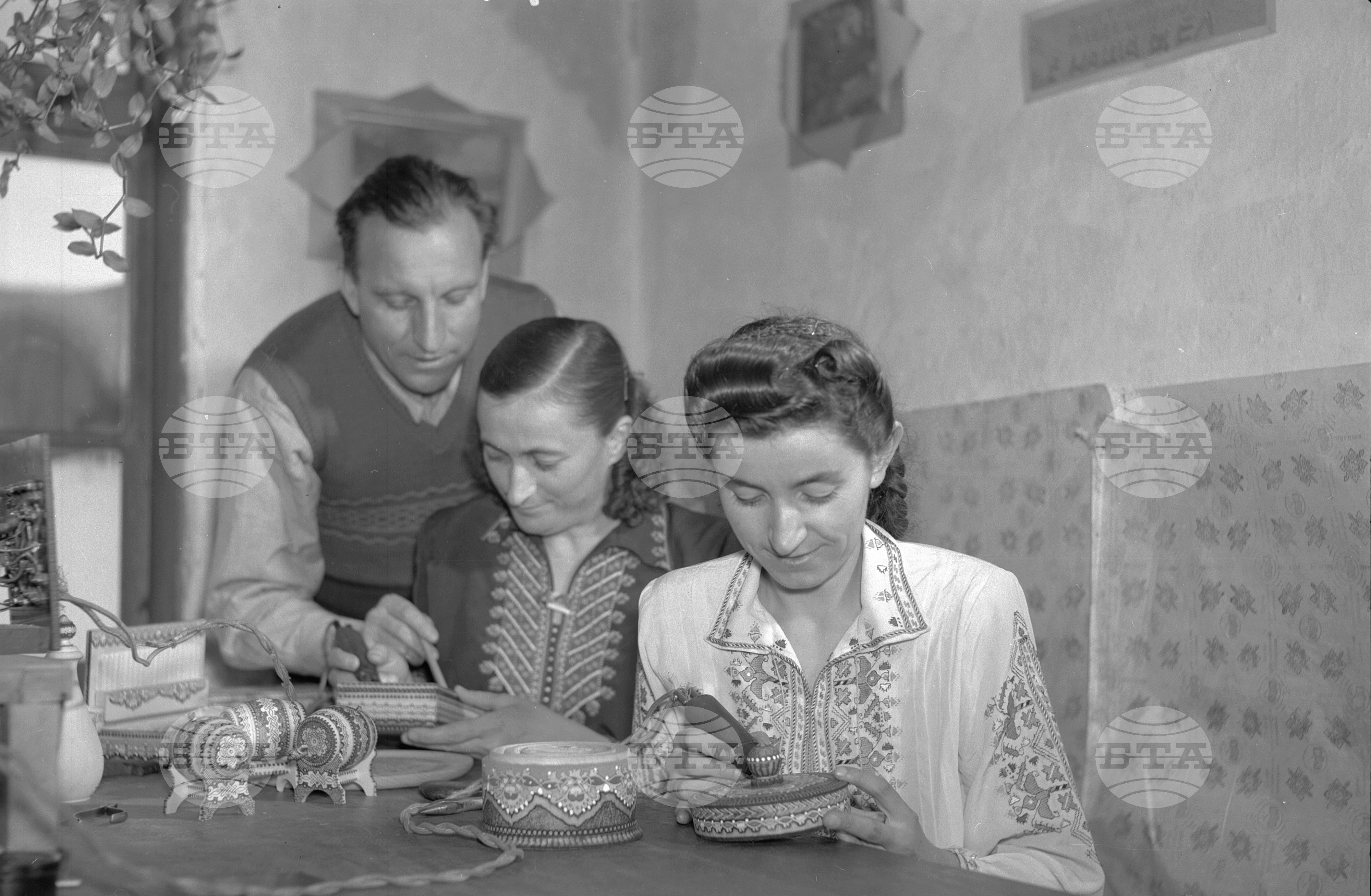 Трудово-производителна кооперация (ТПК) "Родно изкуство" - с.Орешак,Троянско