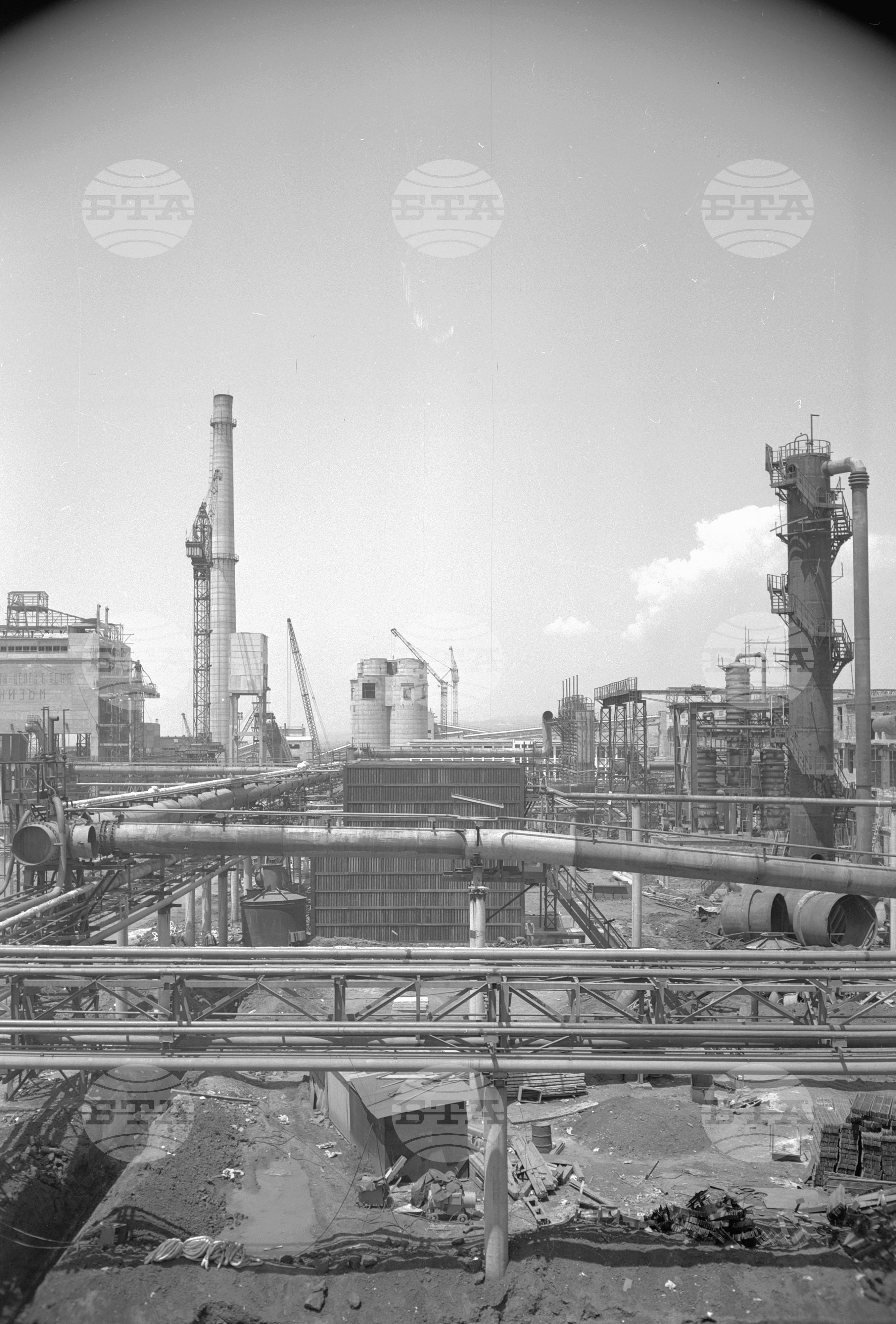 На строежа на Кремиковския металургичен комбинат - 1963