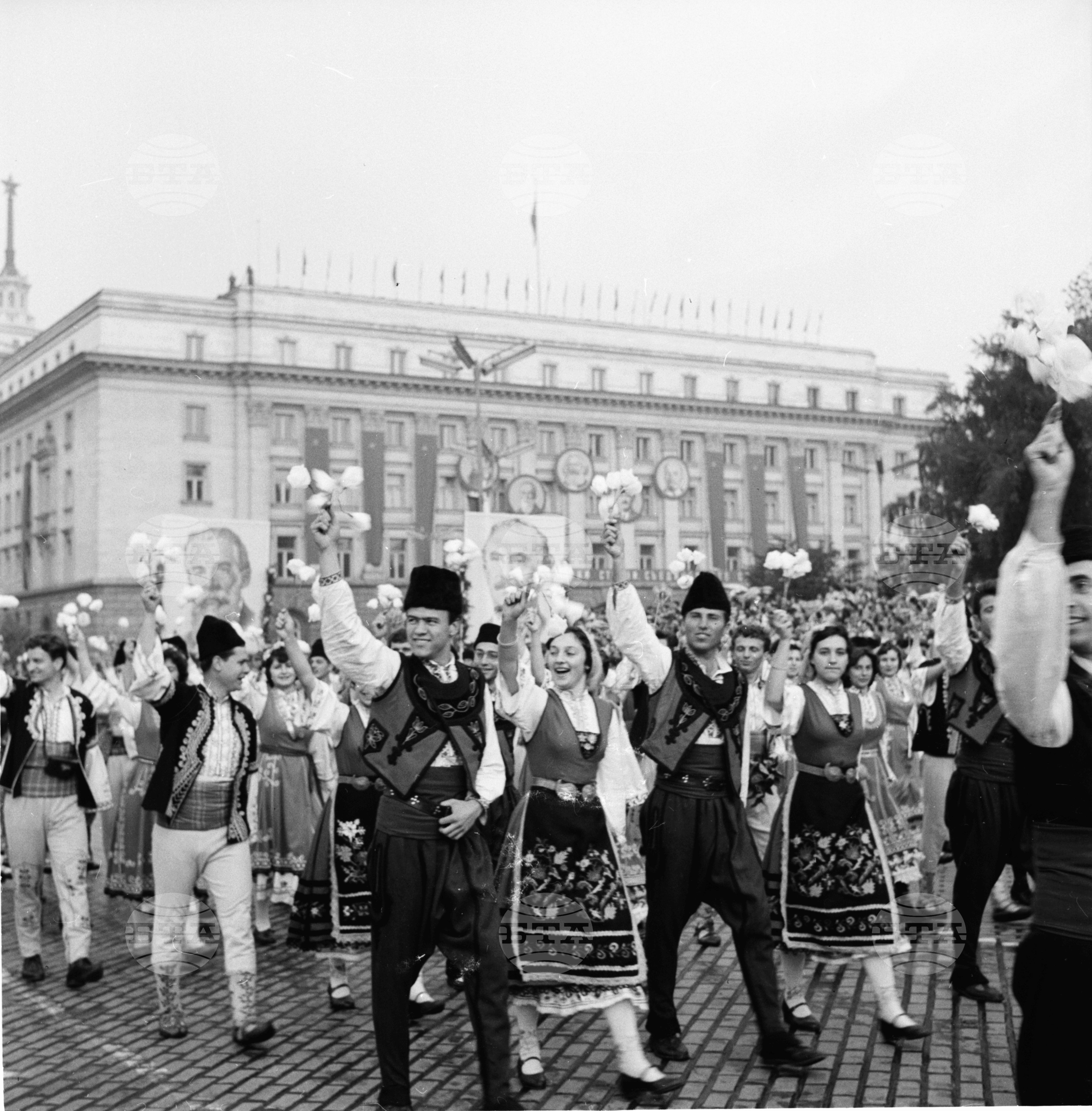 Първомайската манифестация на трудещите се в София (1961)