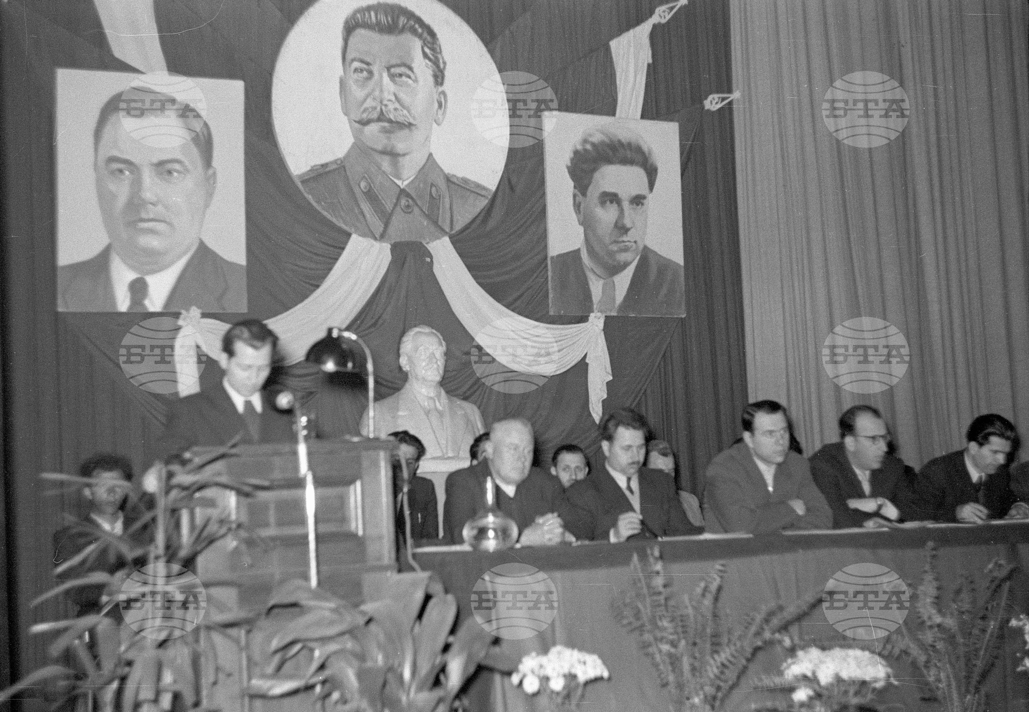 Президиумът на националната конференция на ДСО (Държавно стопанско обединение) "Урожаи"