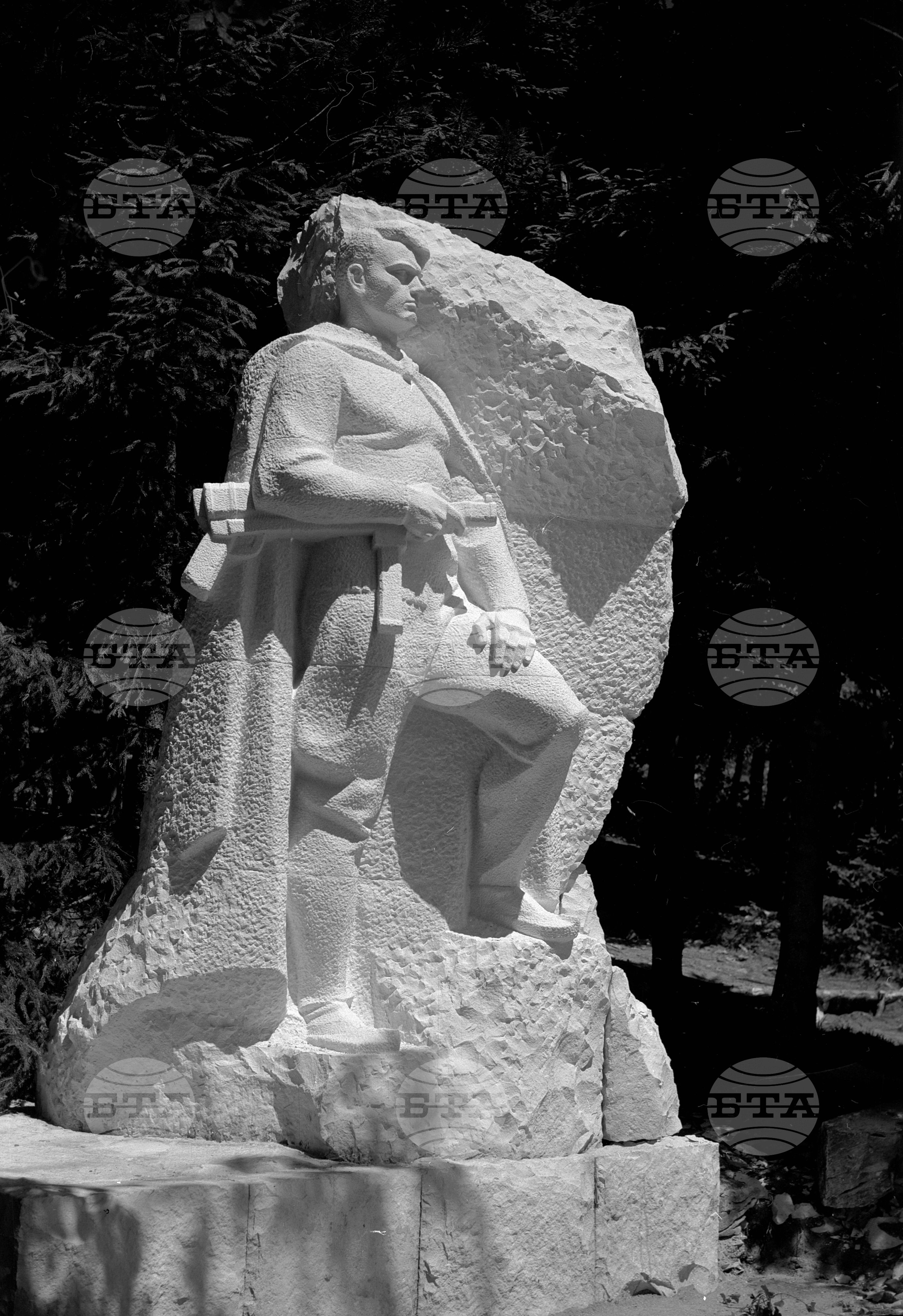 Пред честване 70-годишнината от Бузлуджанския конгрес на връх "Бузлуджа"