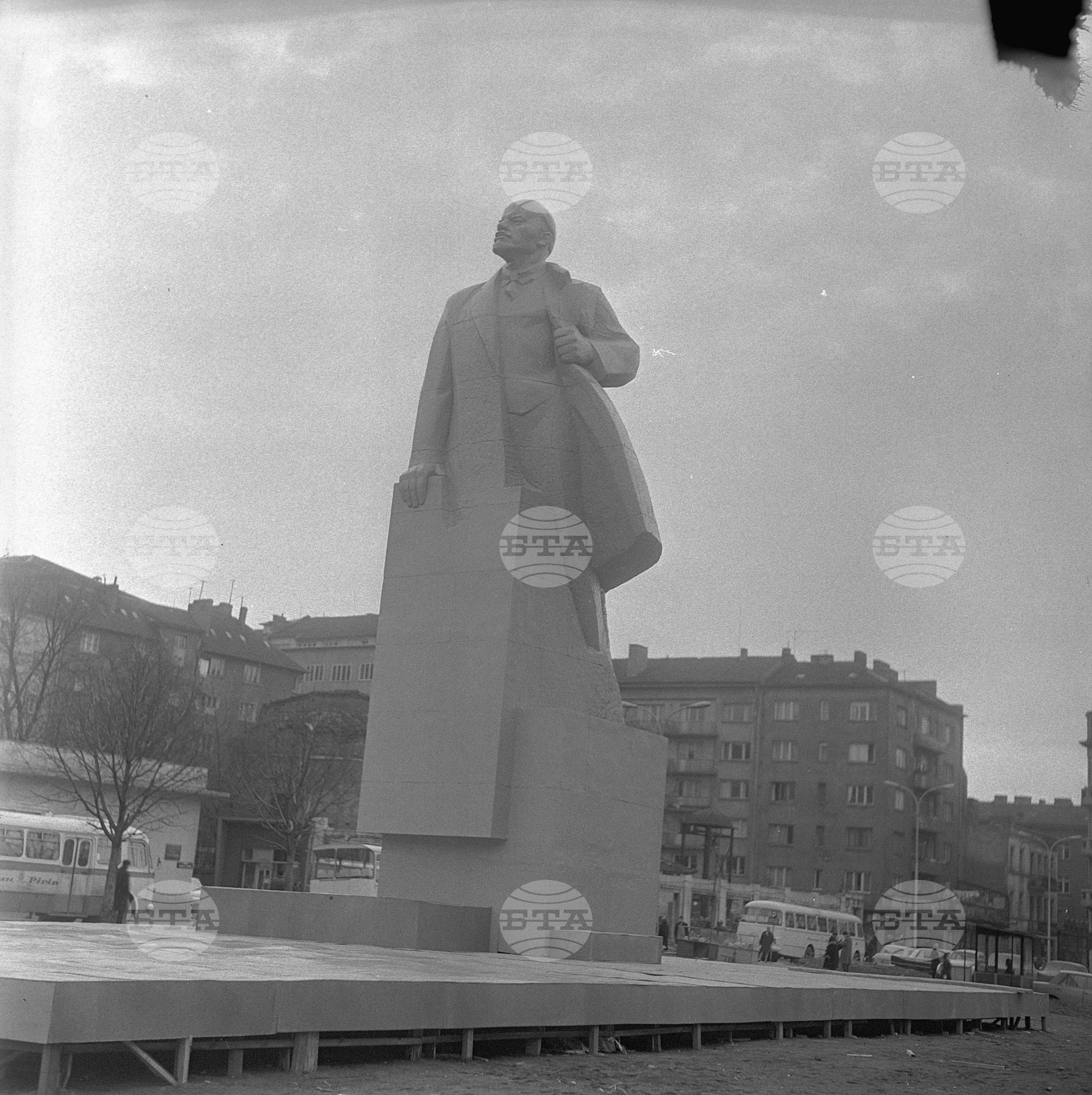 Макет на паметника на В.И. Ленин в центъра на София