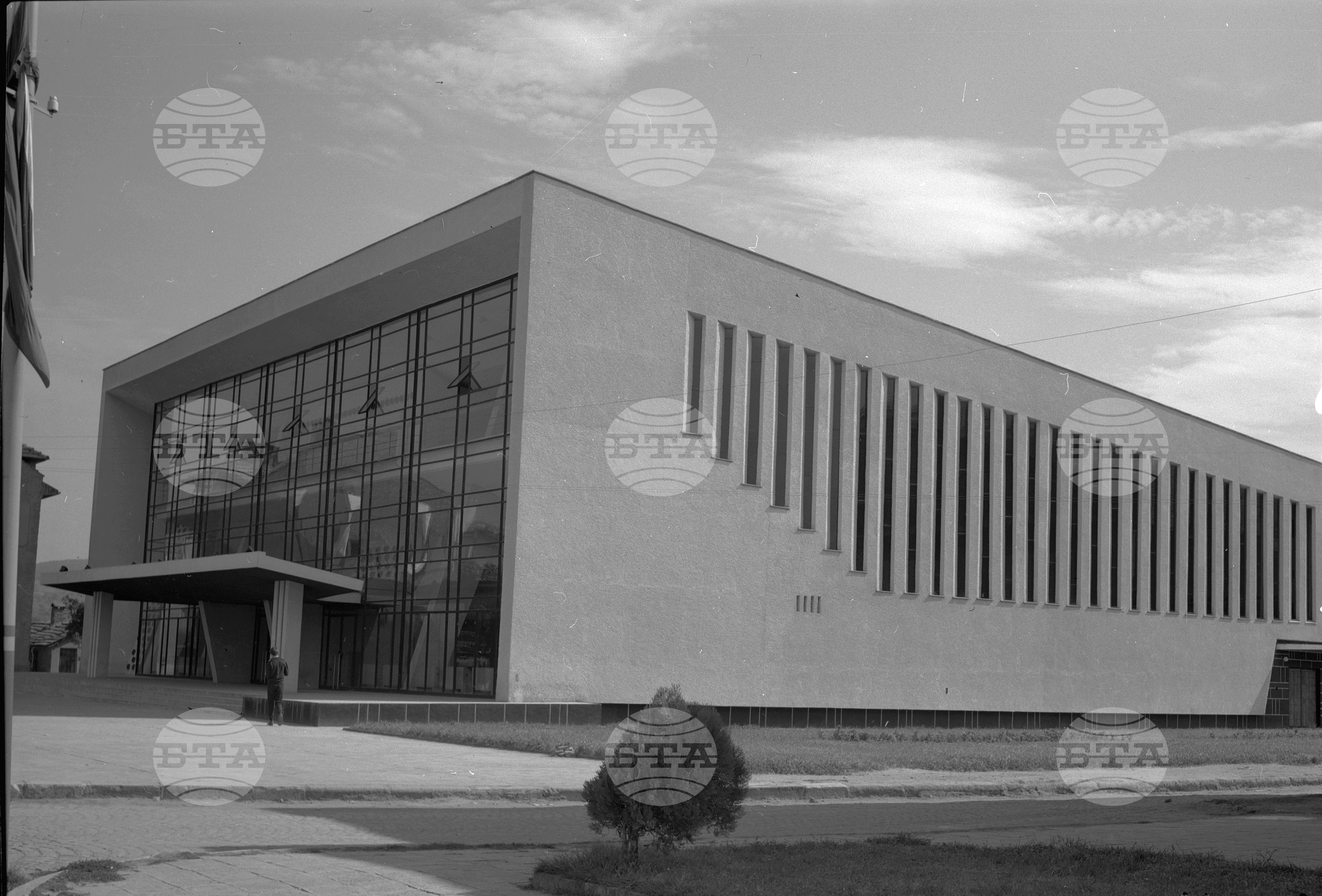 Новооткритата спортна зала в град Лом