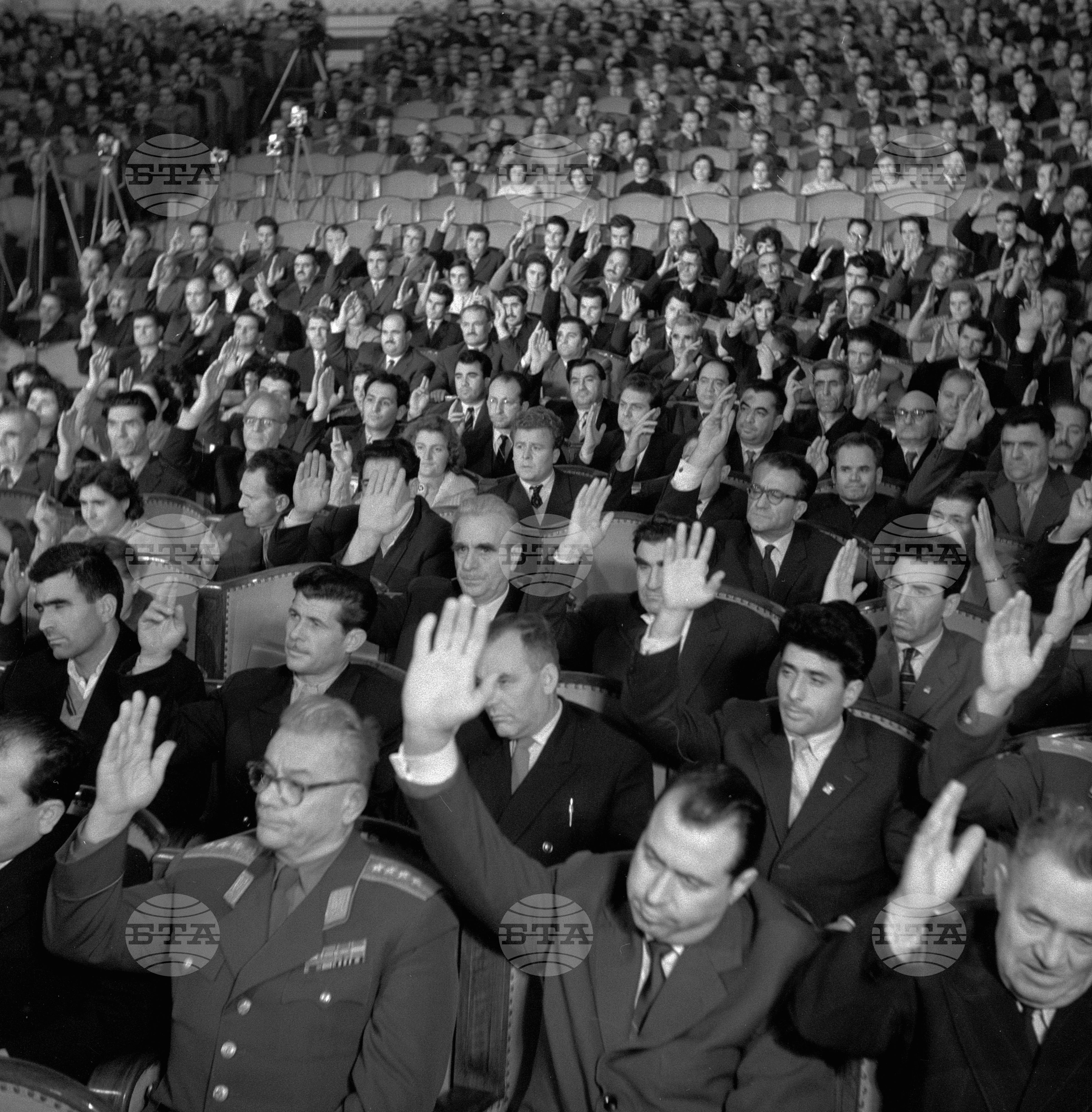 Втората редовна сесия на Народното събрание - 1962 година