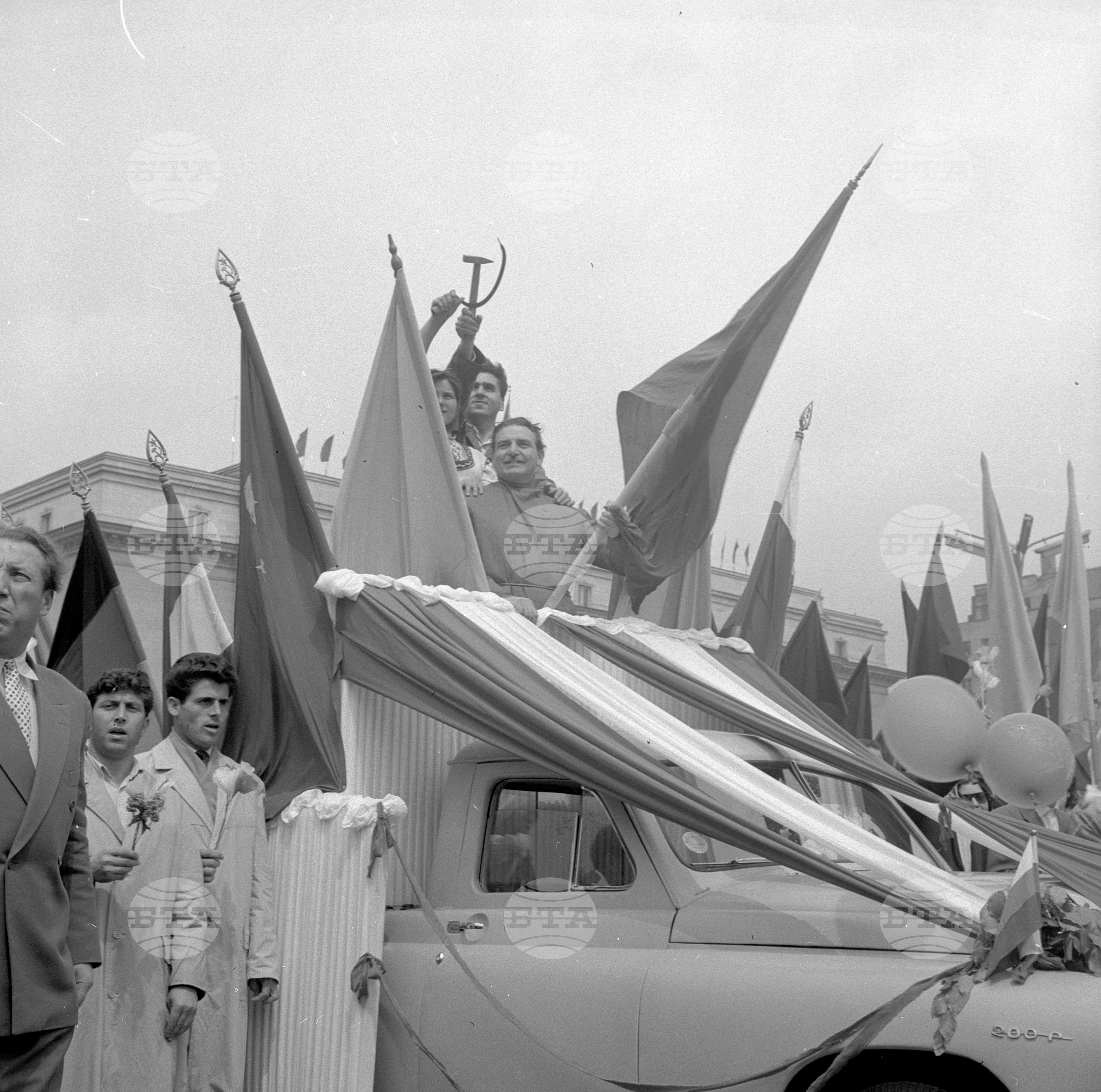Първомайската манифестация на трудещите се в София (1961) част 2