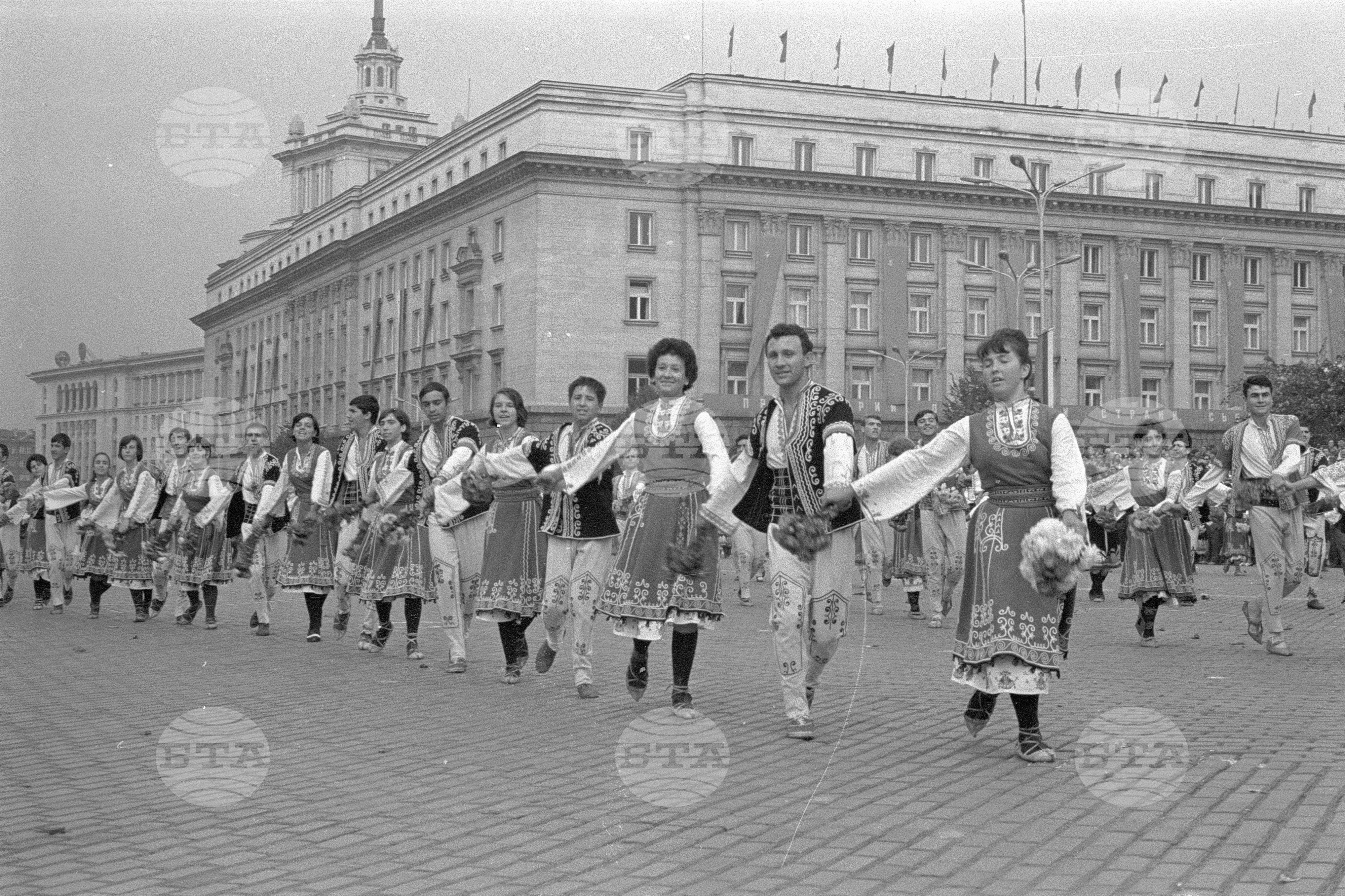 Деветосептемврийска манифестация в Столицата - 1966 година