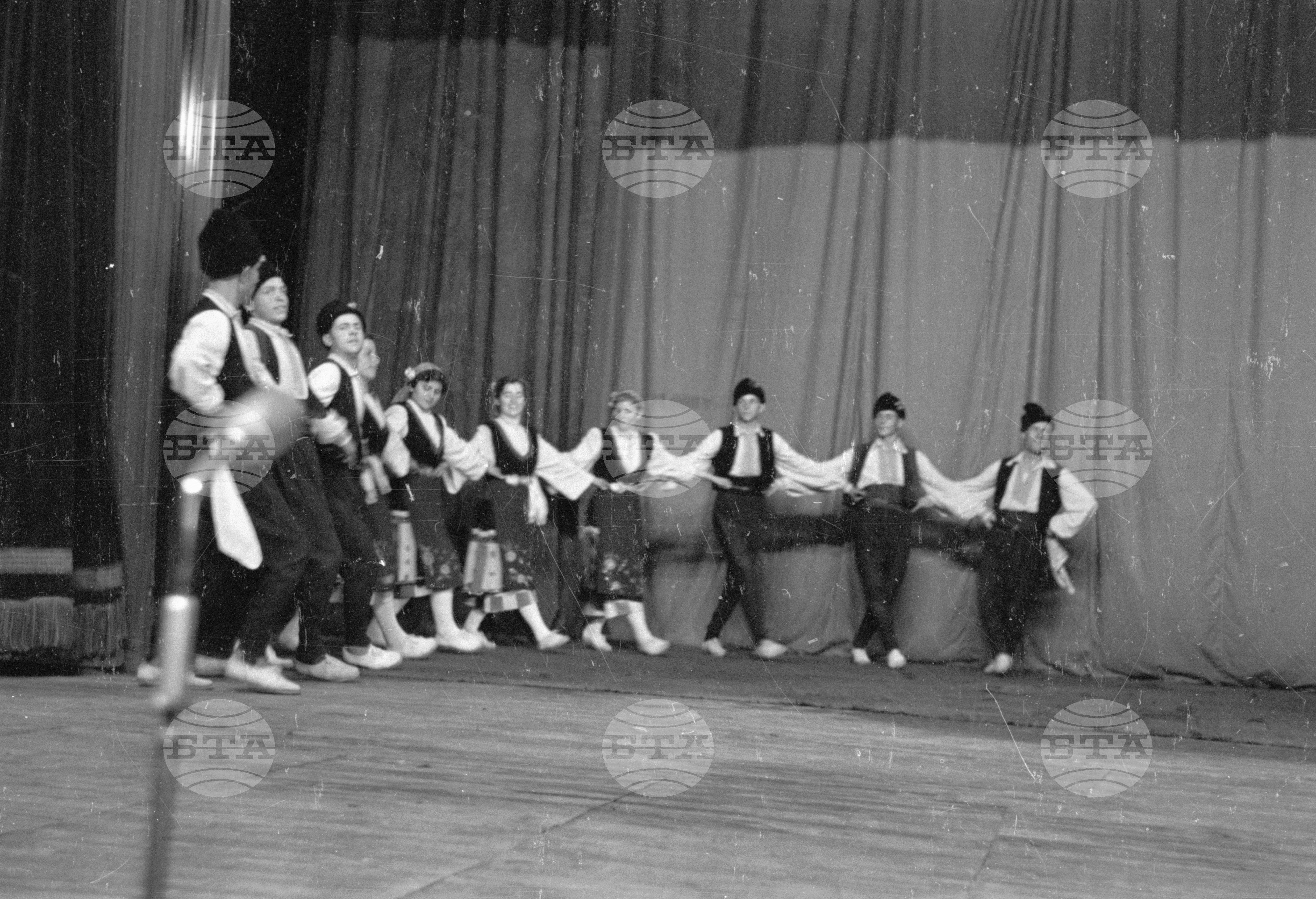 Окръжен преглед на художествената самодейност, 1951