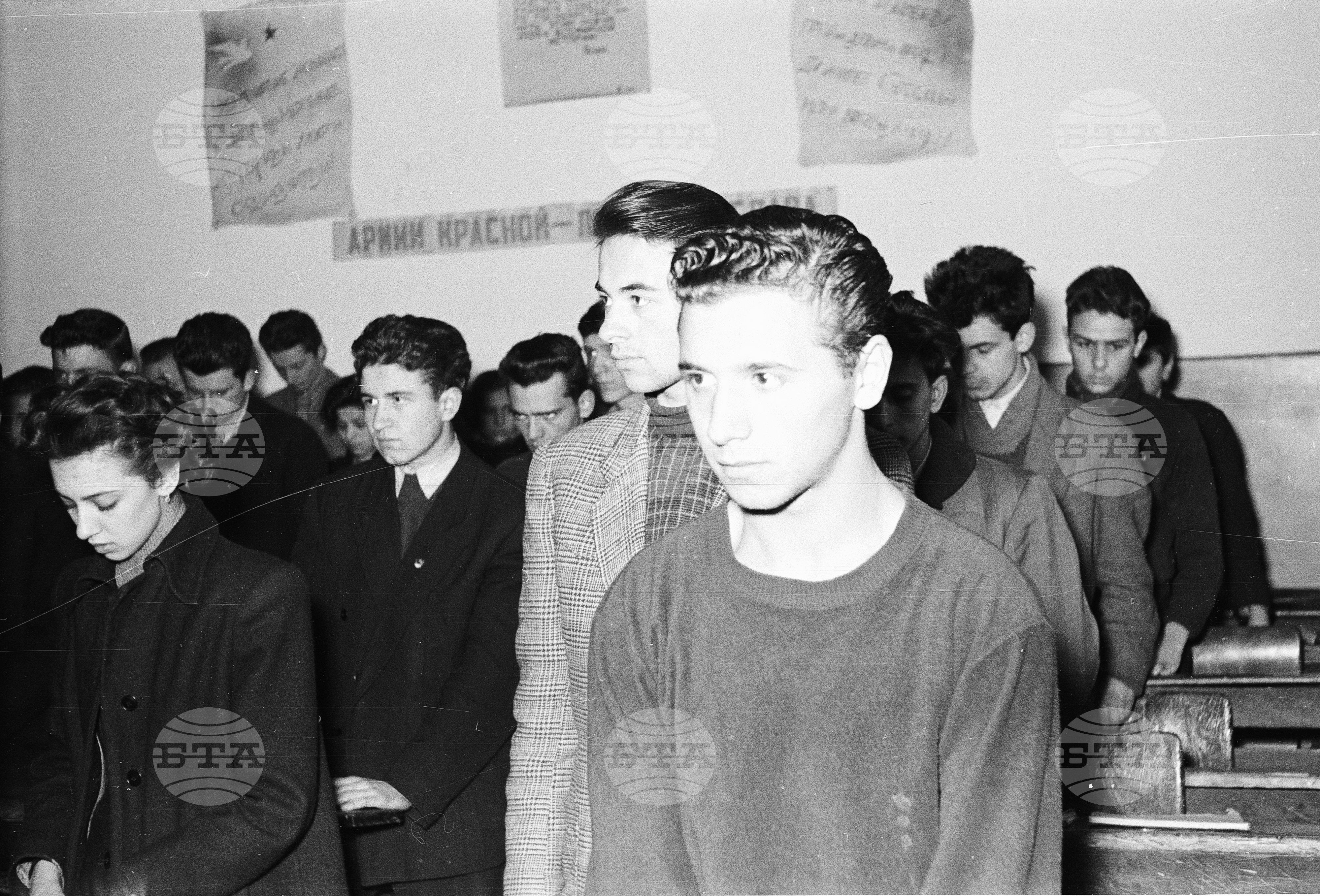 Траурни дни в София по случай смъртта на Йосиф Висарионович Сталин