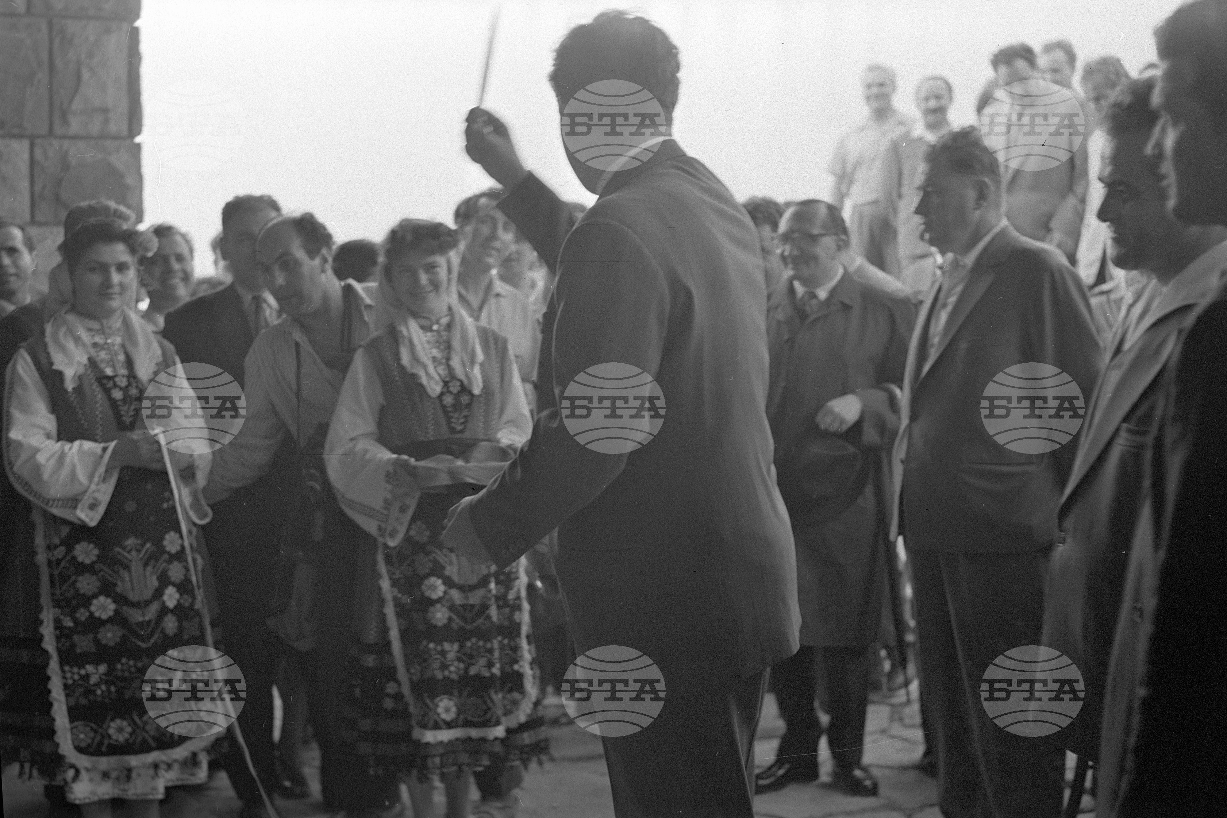 Посрещане на лица 1962 година