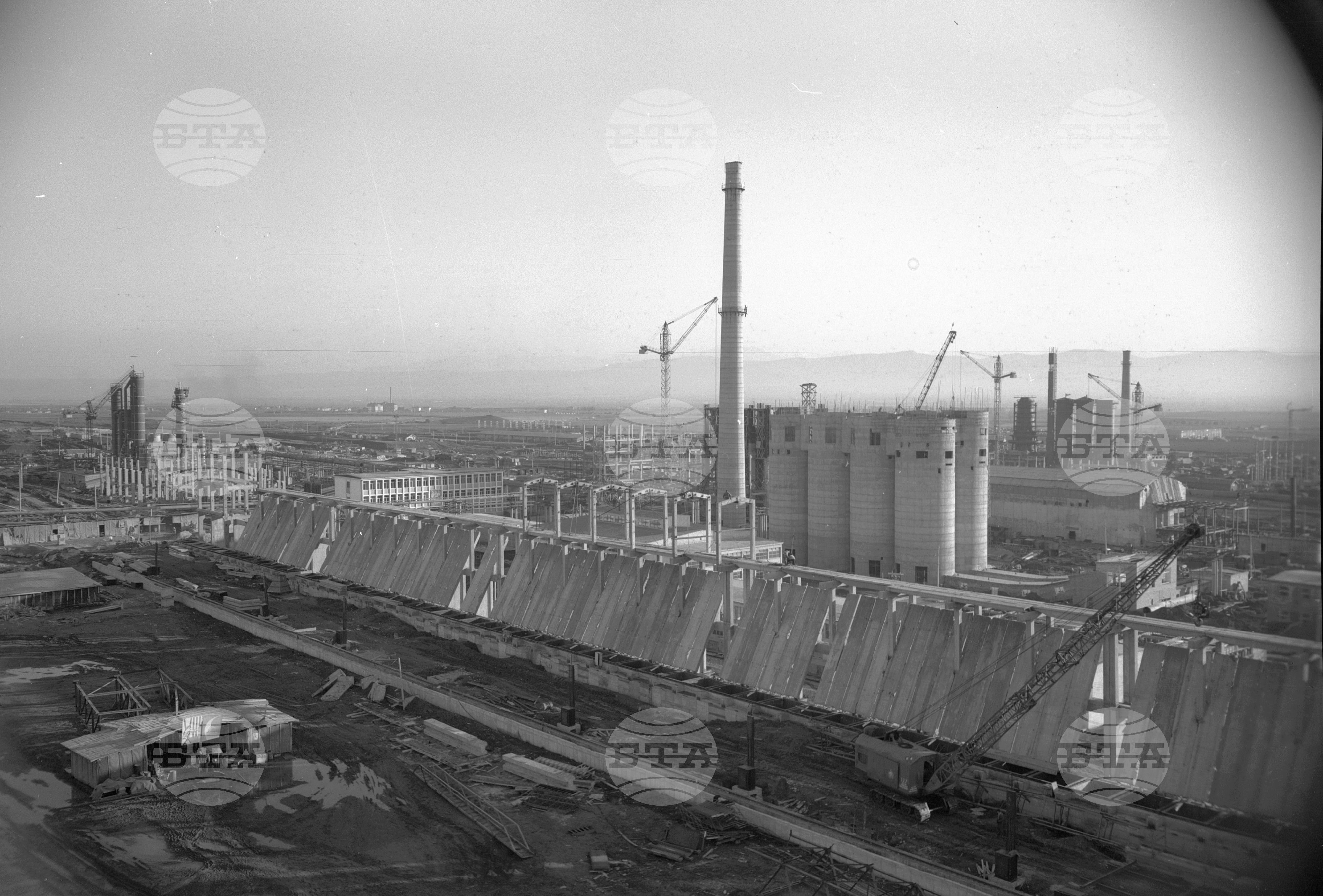 На строежа на Топлоелектрическата централа при Кремиковския металургичен комбинат