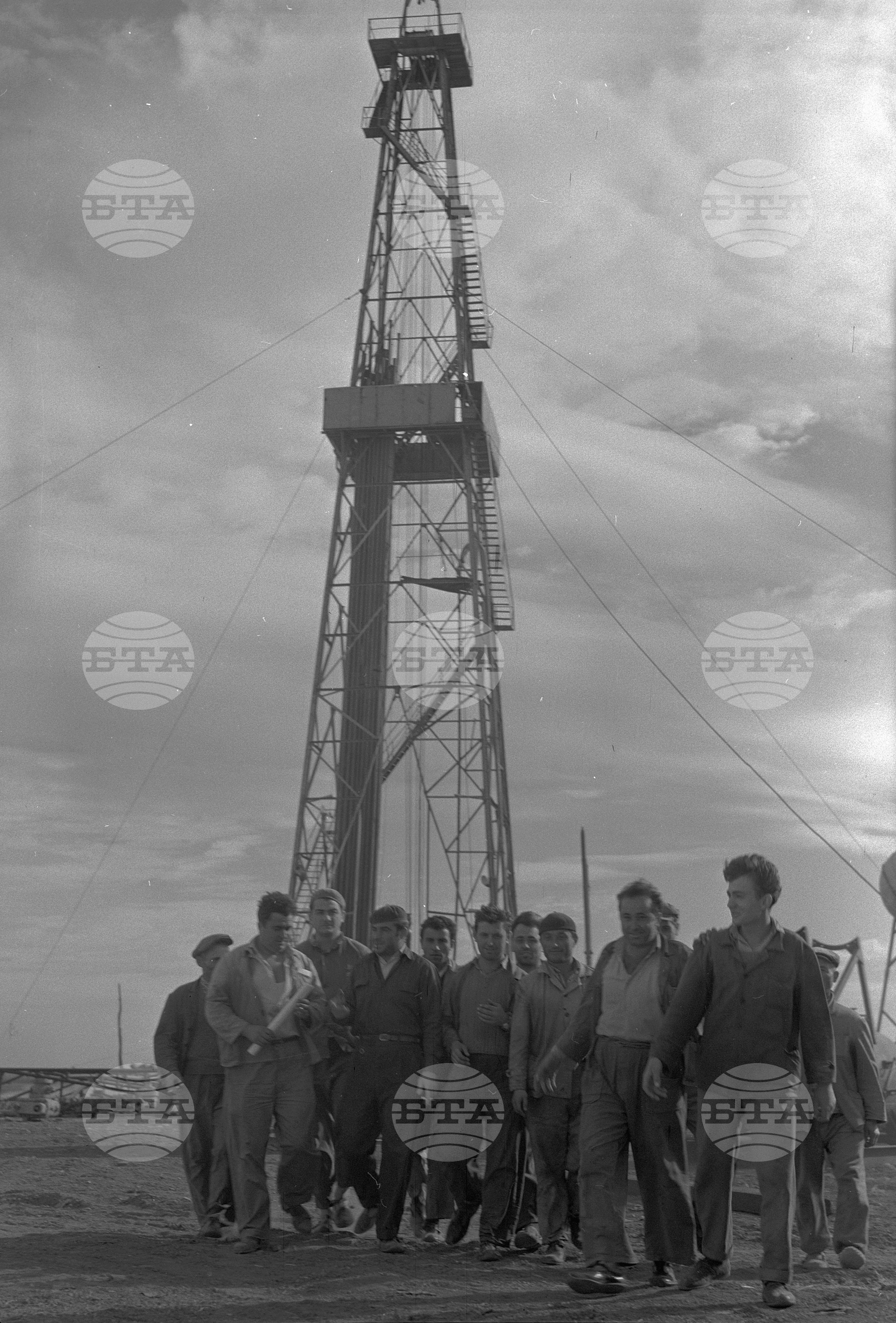 При геопроучвателите край село Чирен , Врачански окръг