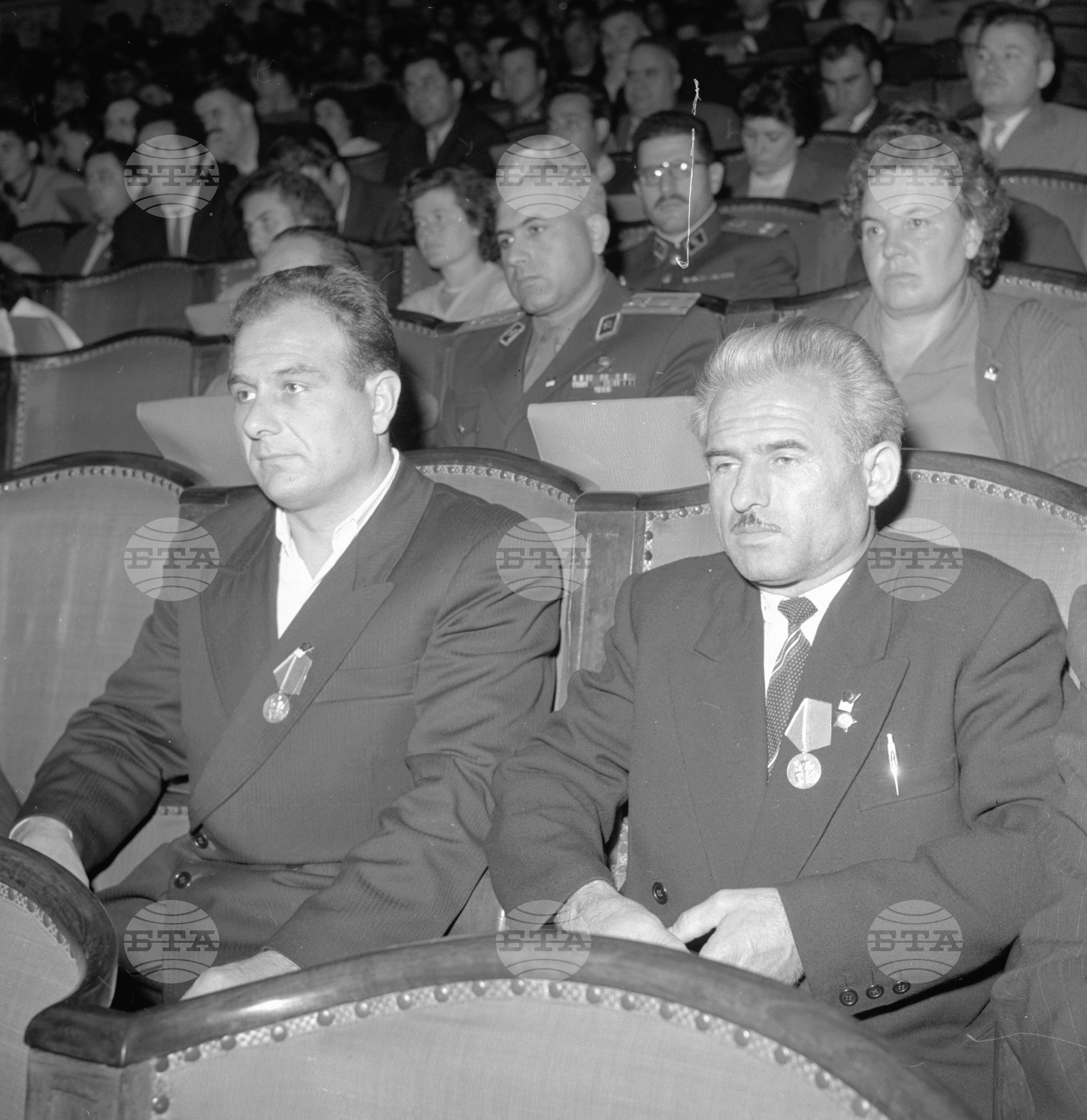 Осмият конгрес на Българската комунистическа партия част 14