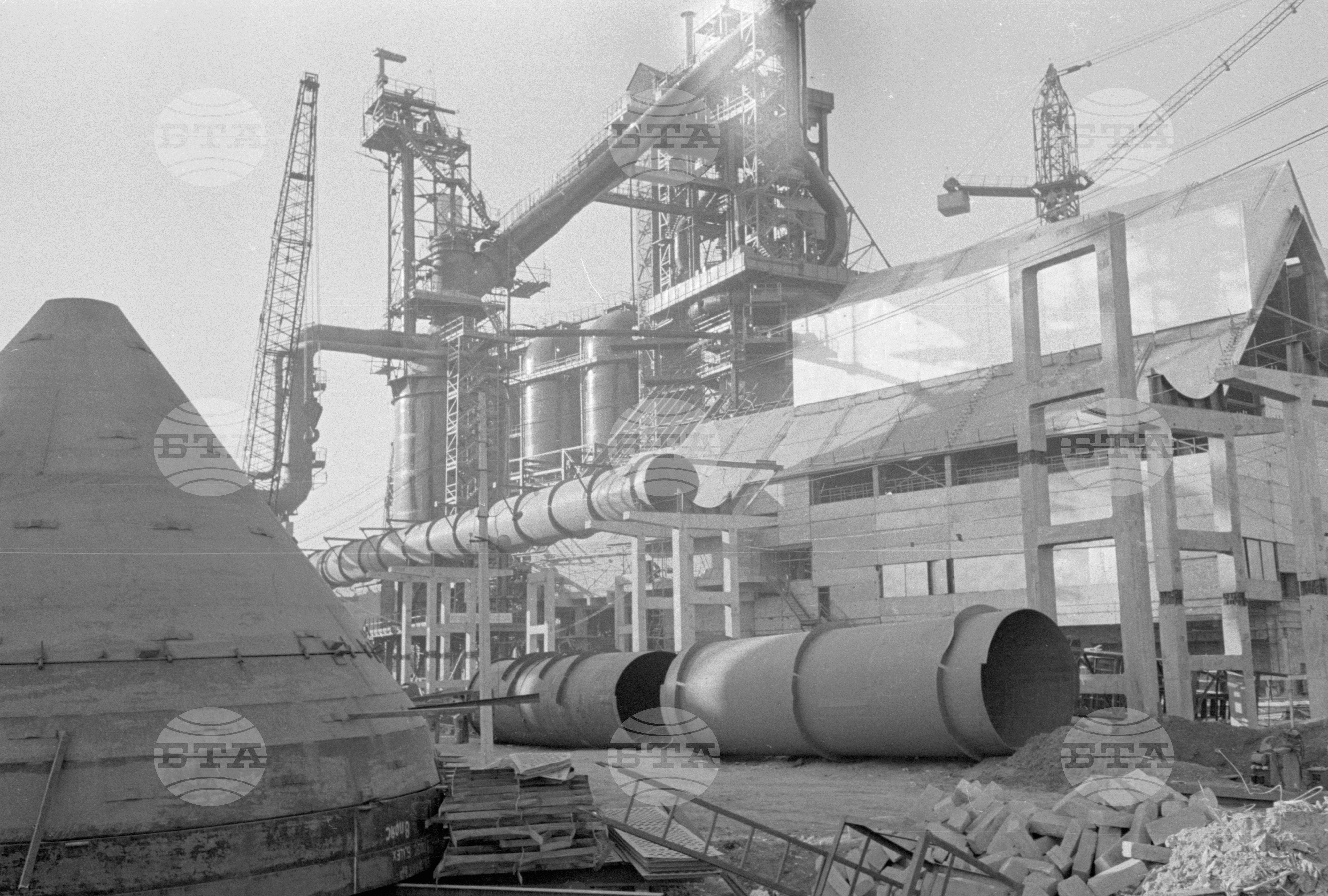 Предпускови дни на Кремиковския металургичен комбинат