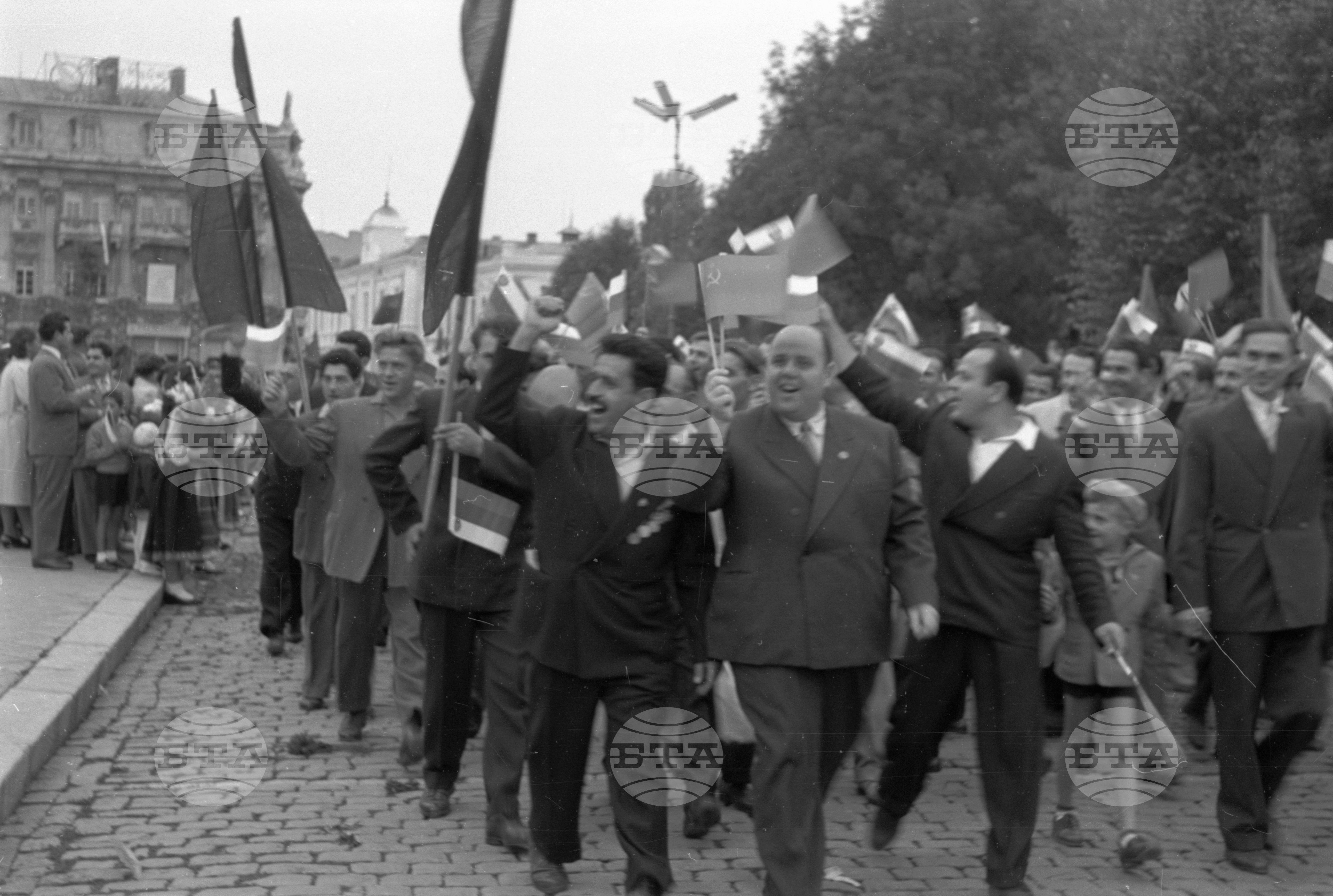 Деветосептемврийската манифестация на трудещите се в град Русе