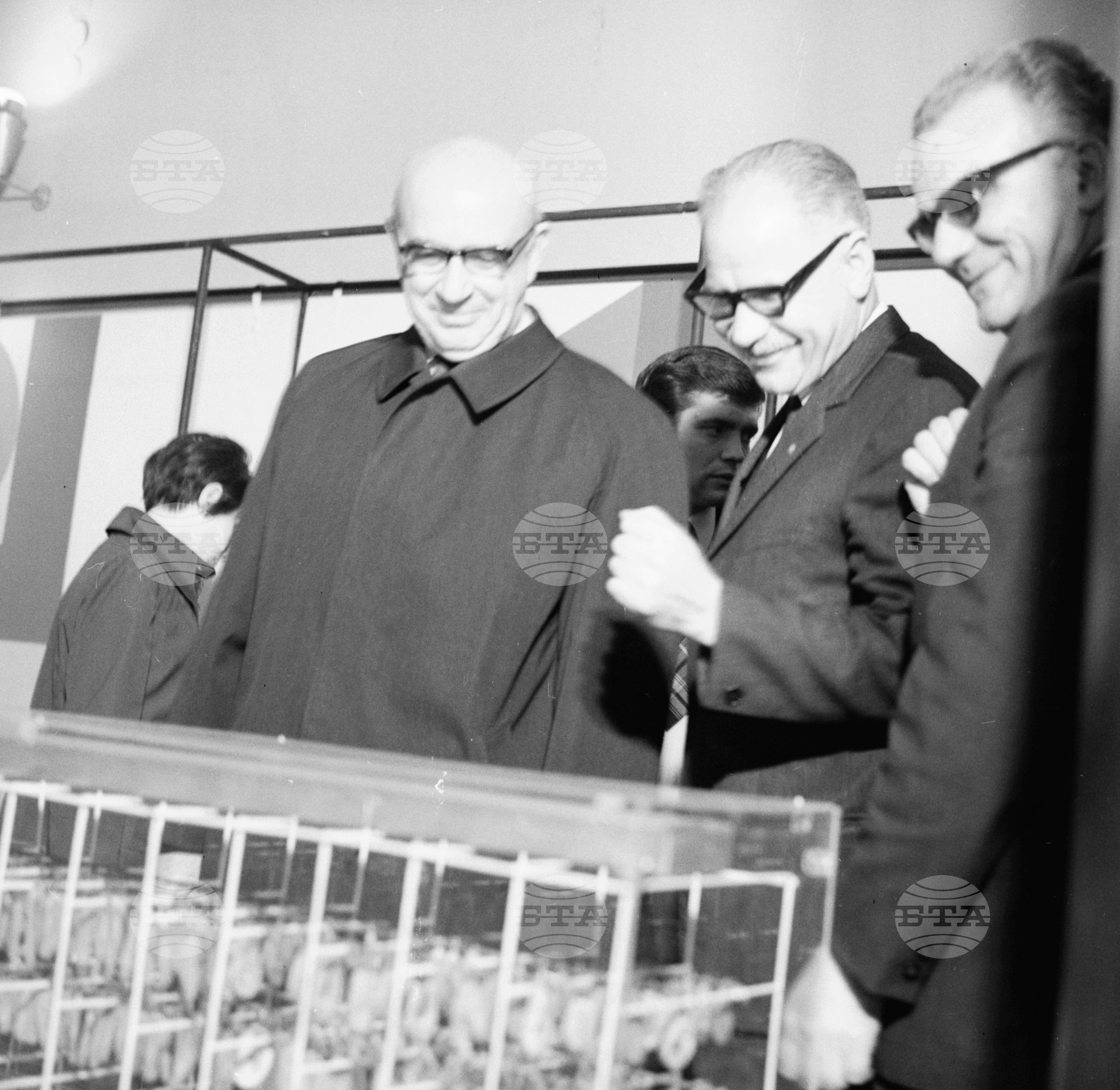 Третия национален преглед на техническото и научно творчество на младежта