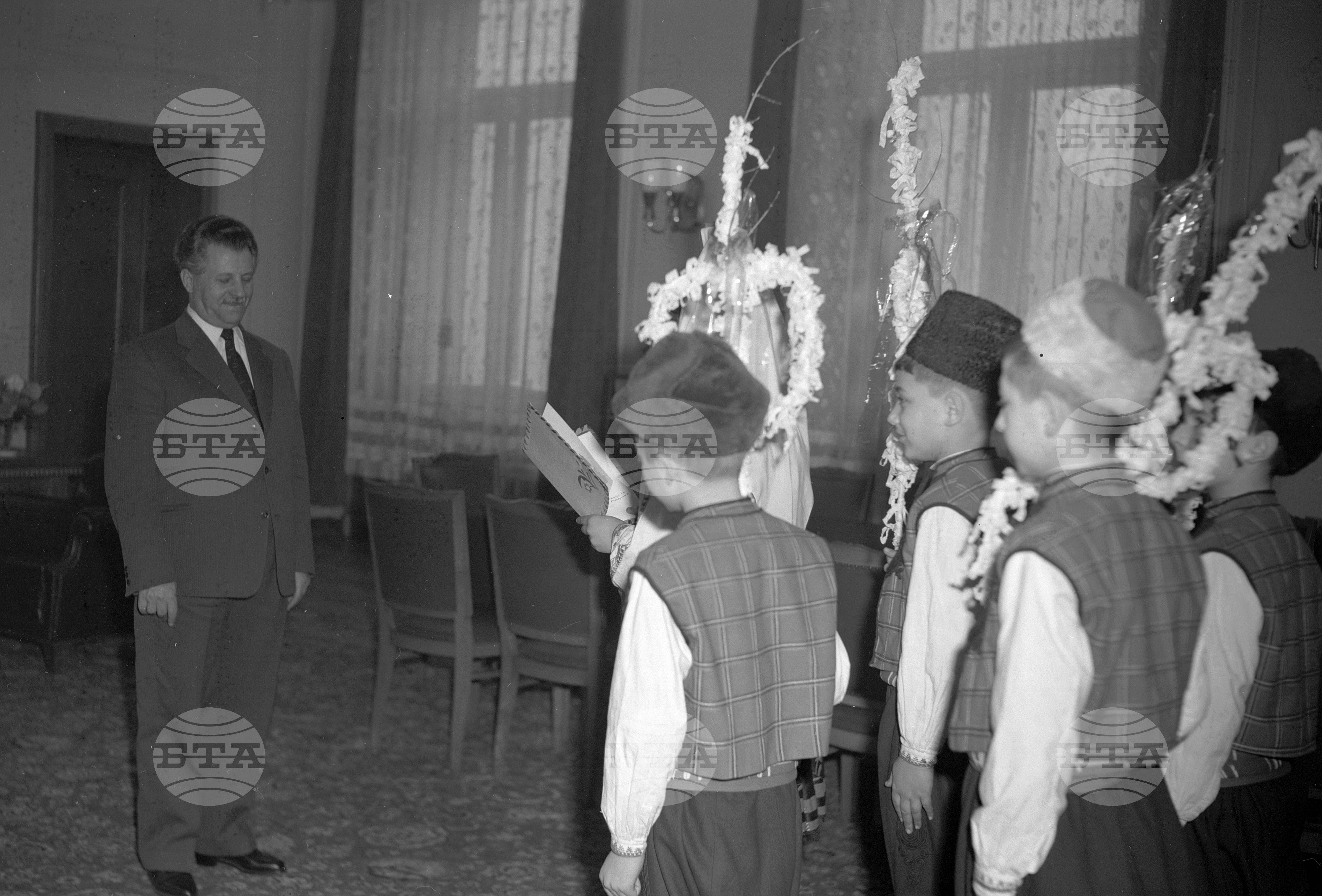 Новогодишно сурвакане в Министерския съвет