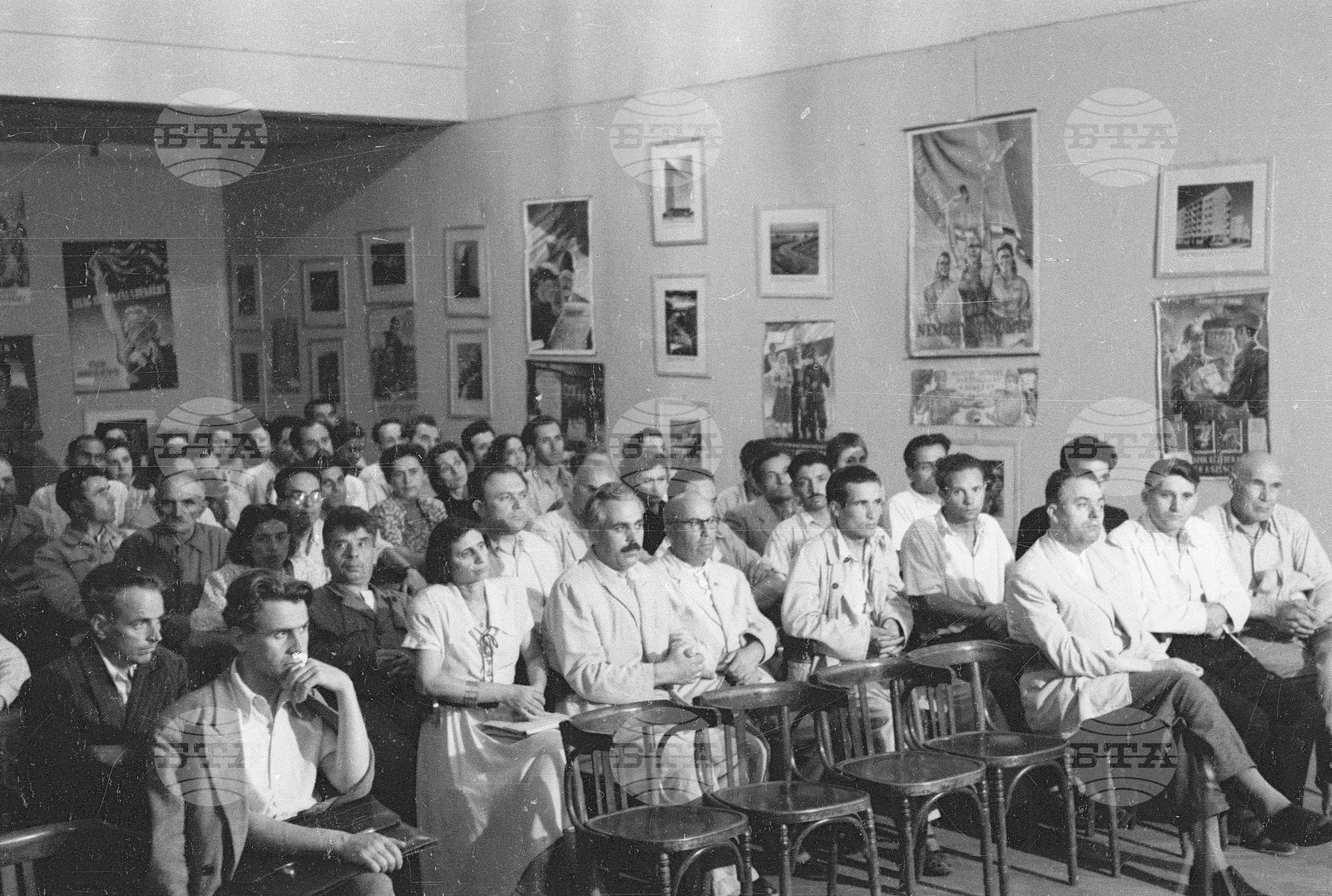Обсъждане на унгарския плакат, 1951