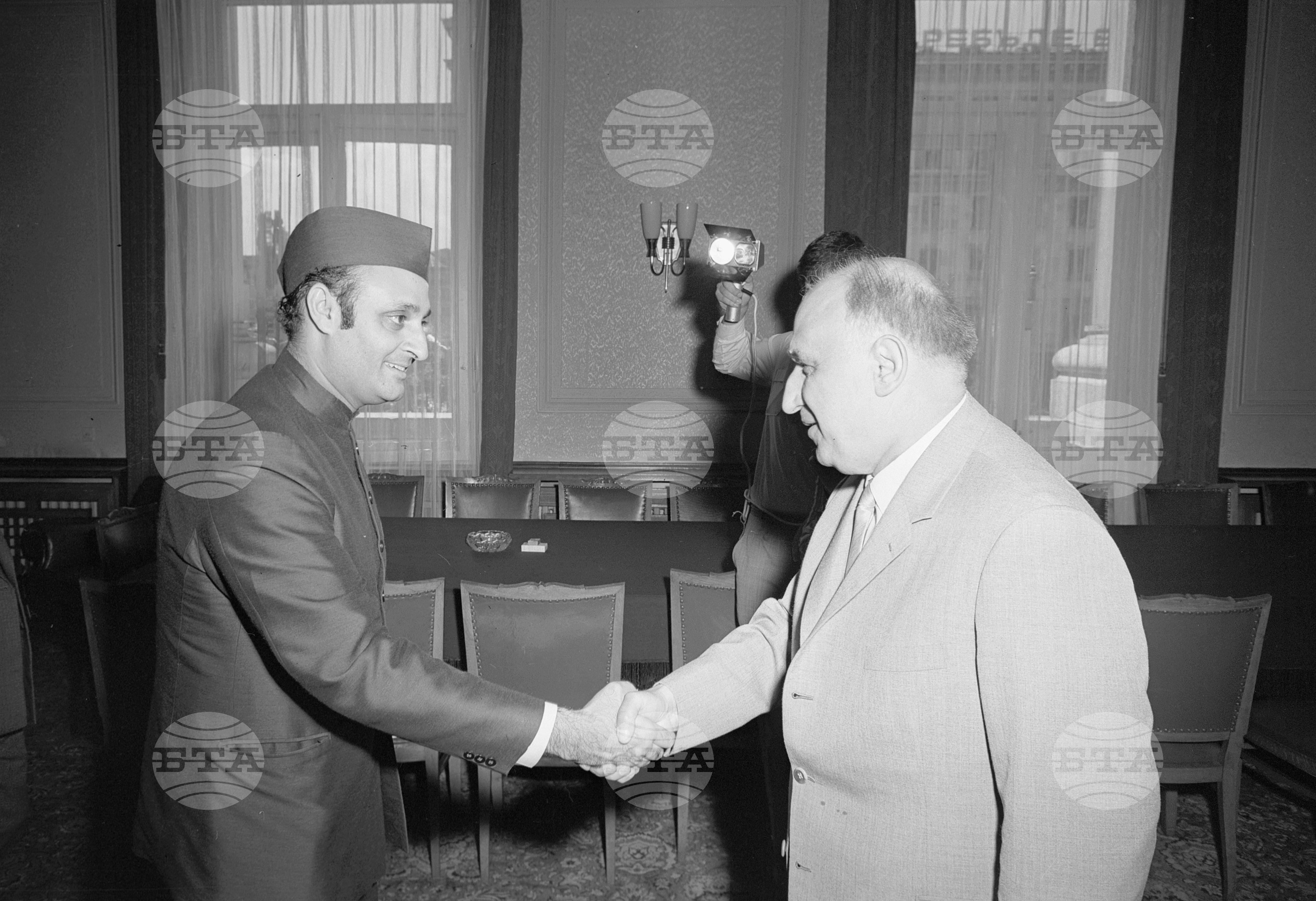 Тодор Живков прие Карант Сингх