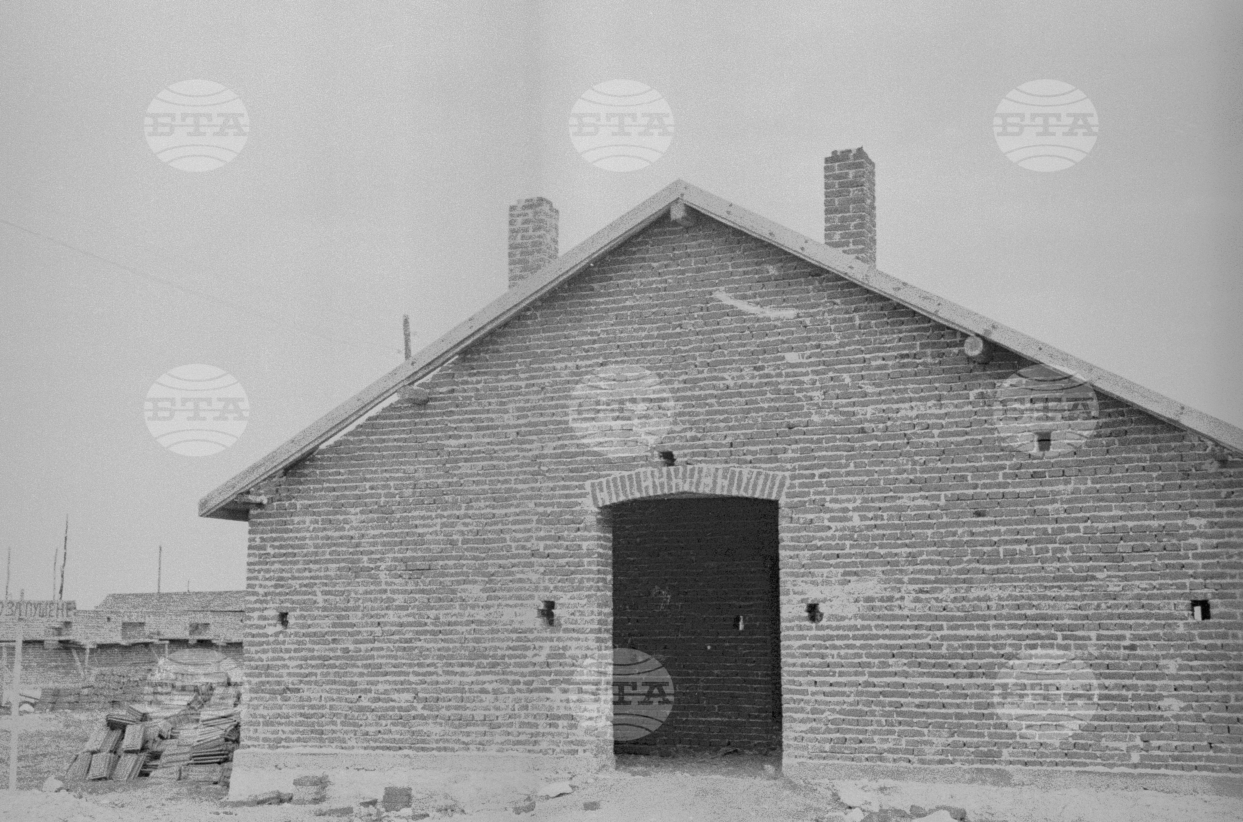 Откриване на гимназията в Перущица, 1951
