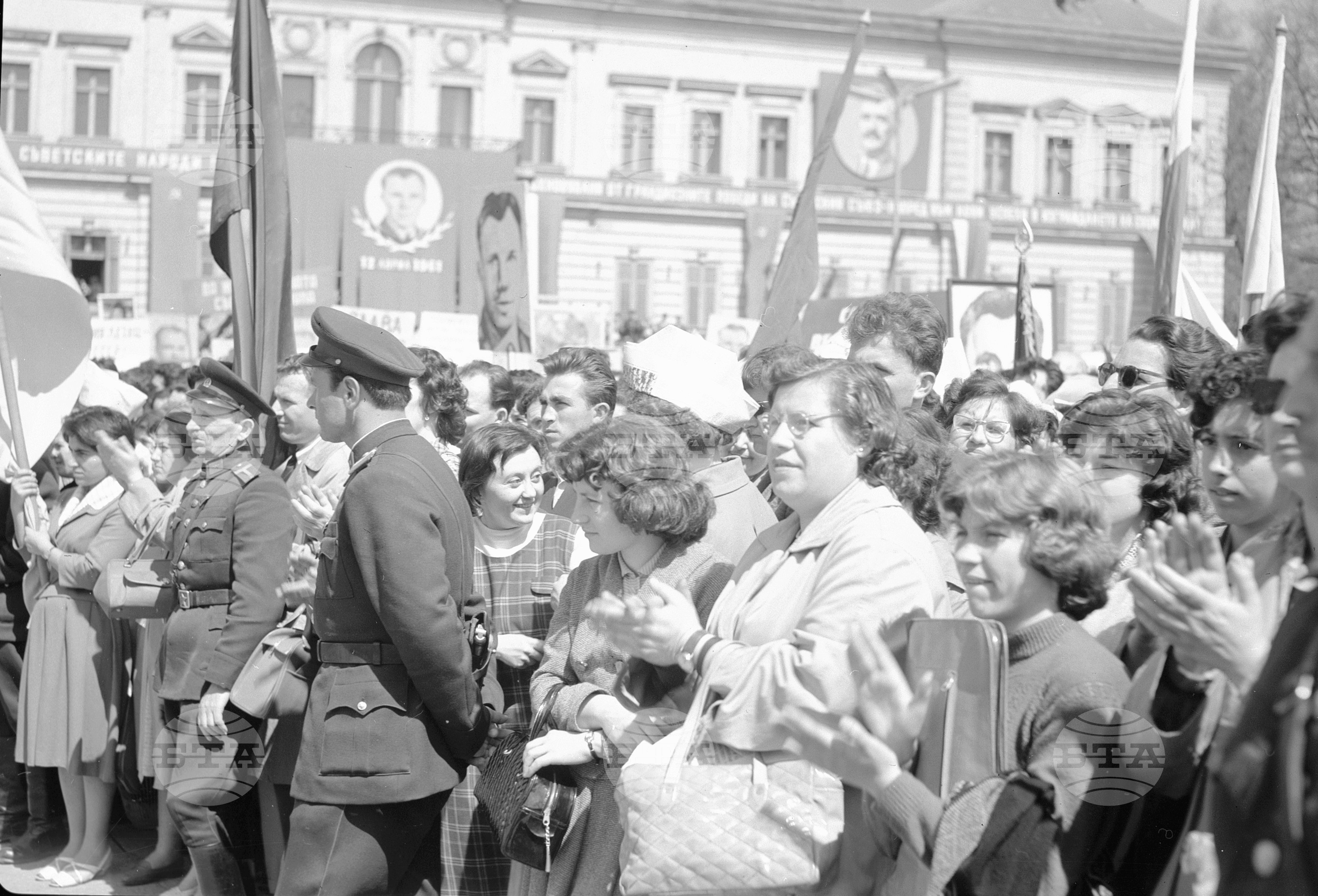 Величествен митинг в София на епохалния подвиг на Съветската наука и техника изпратили в Космоса първия космонавт Ю.А.Гагарин част 3