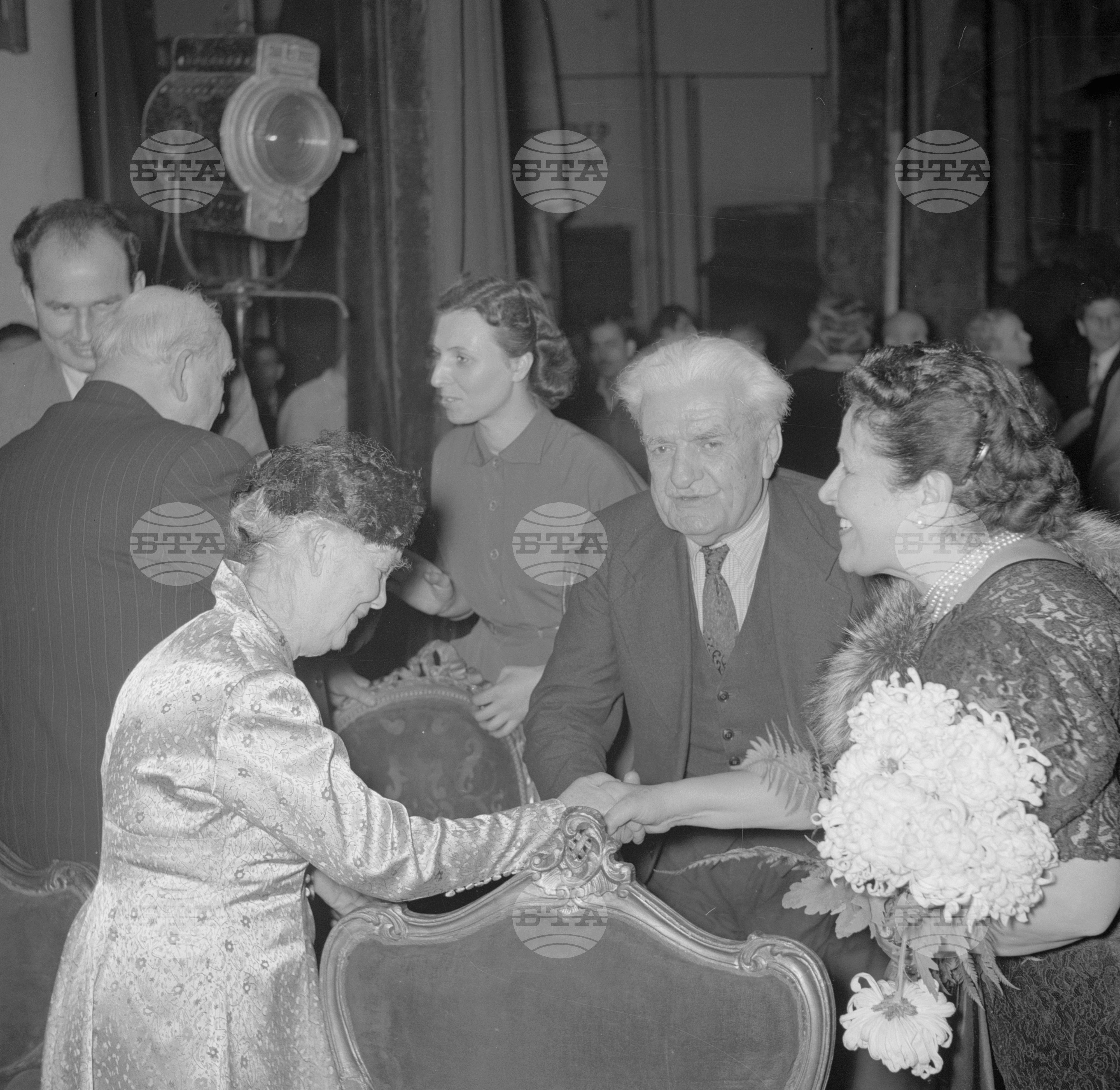 Тържествено честване 100-годишнината на Българския театър